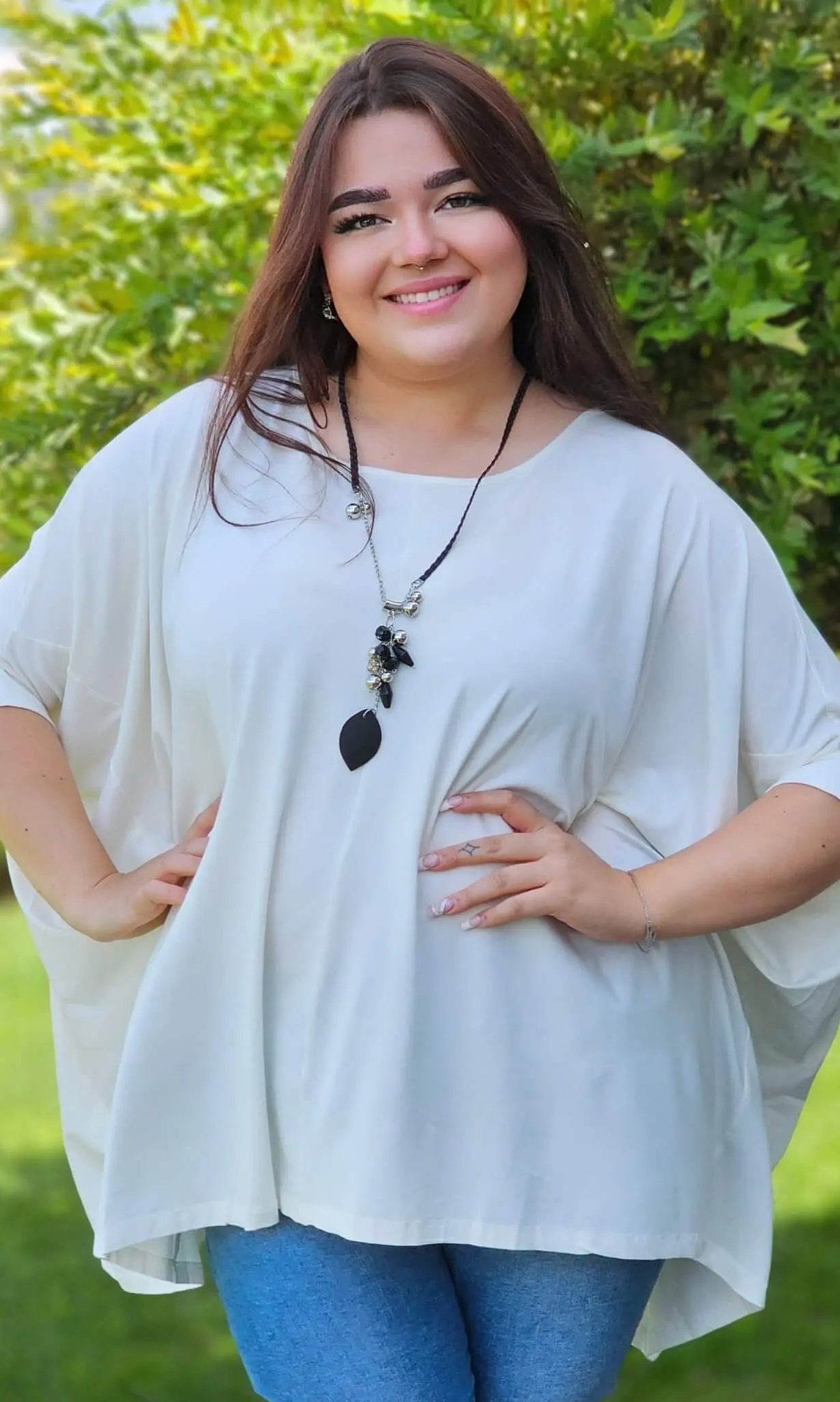 Świetna bluzka z naszyjnikiem Stylowa XL