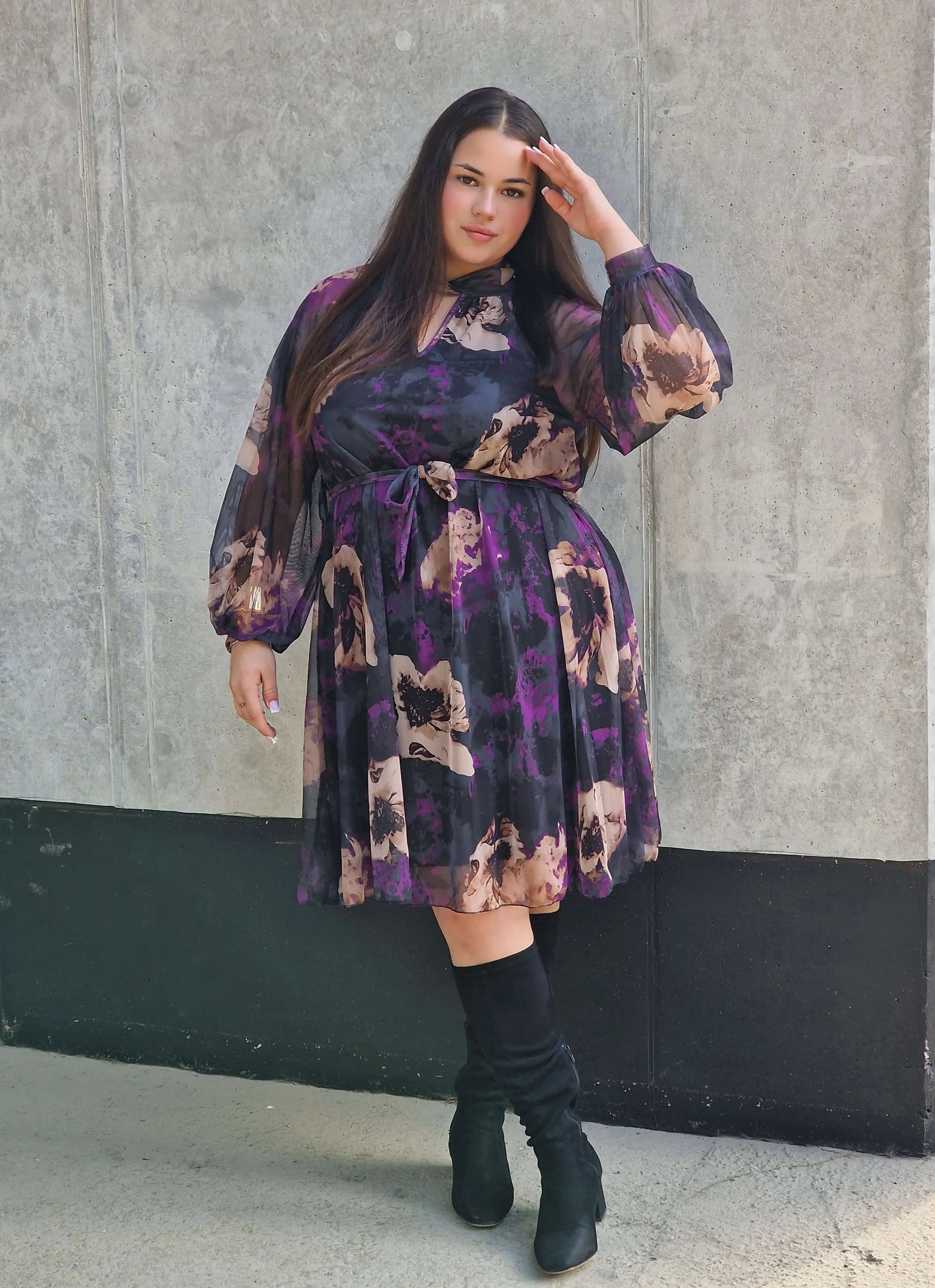 Szyfonowa sukienka plus size w kwiaty – elegancja i lekkość Stylowa XL Stylowa XL