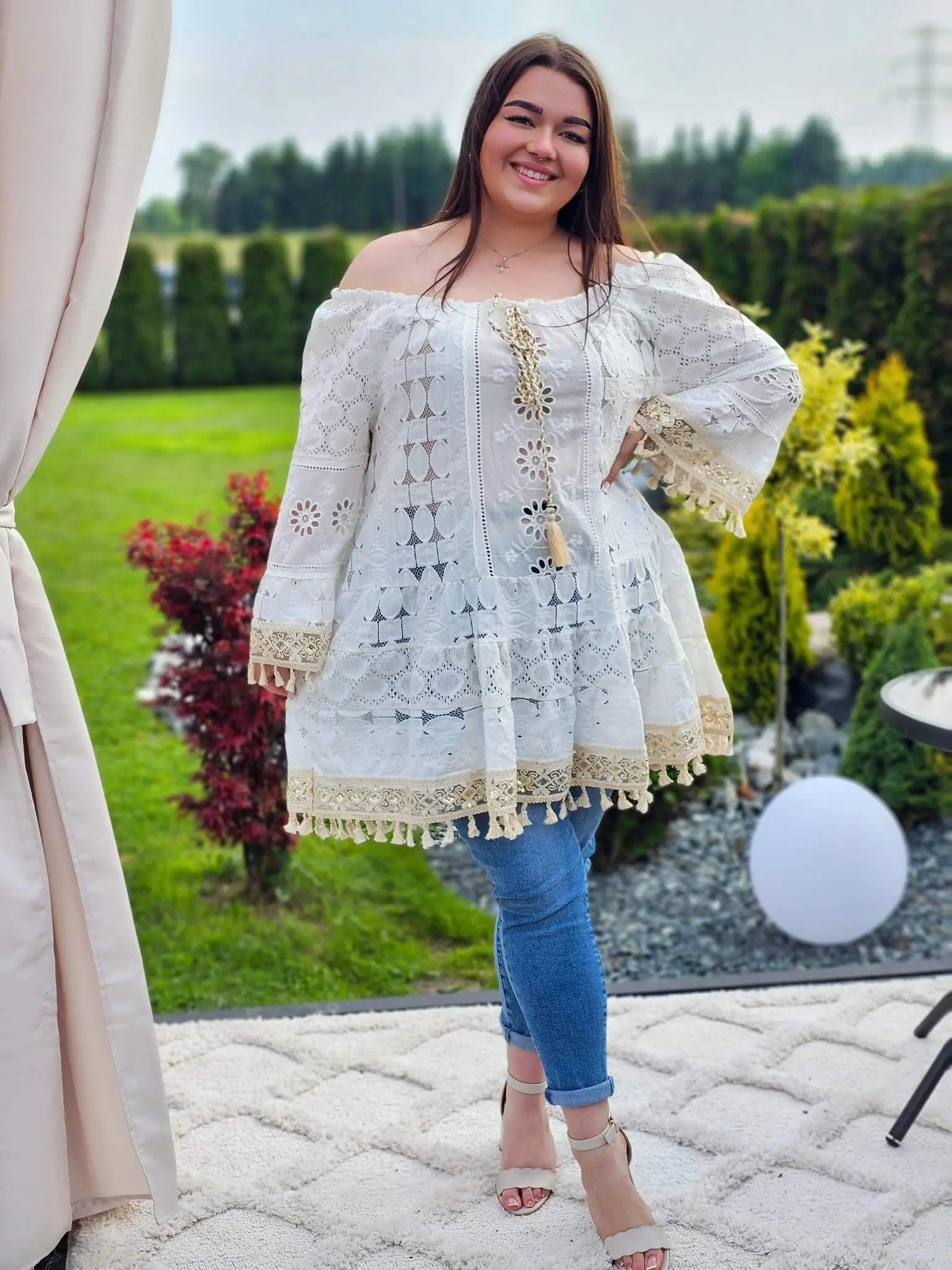 Tunika z ażurowym haftem i frędzlami Stylowa XL