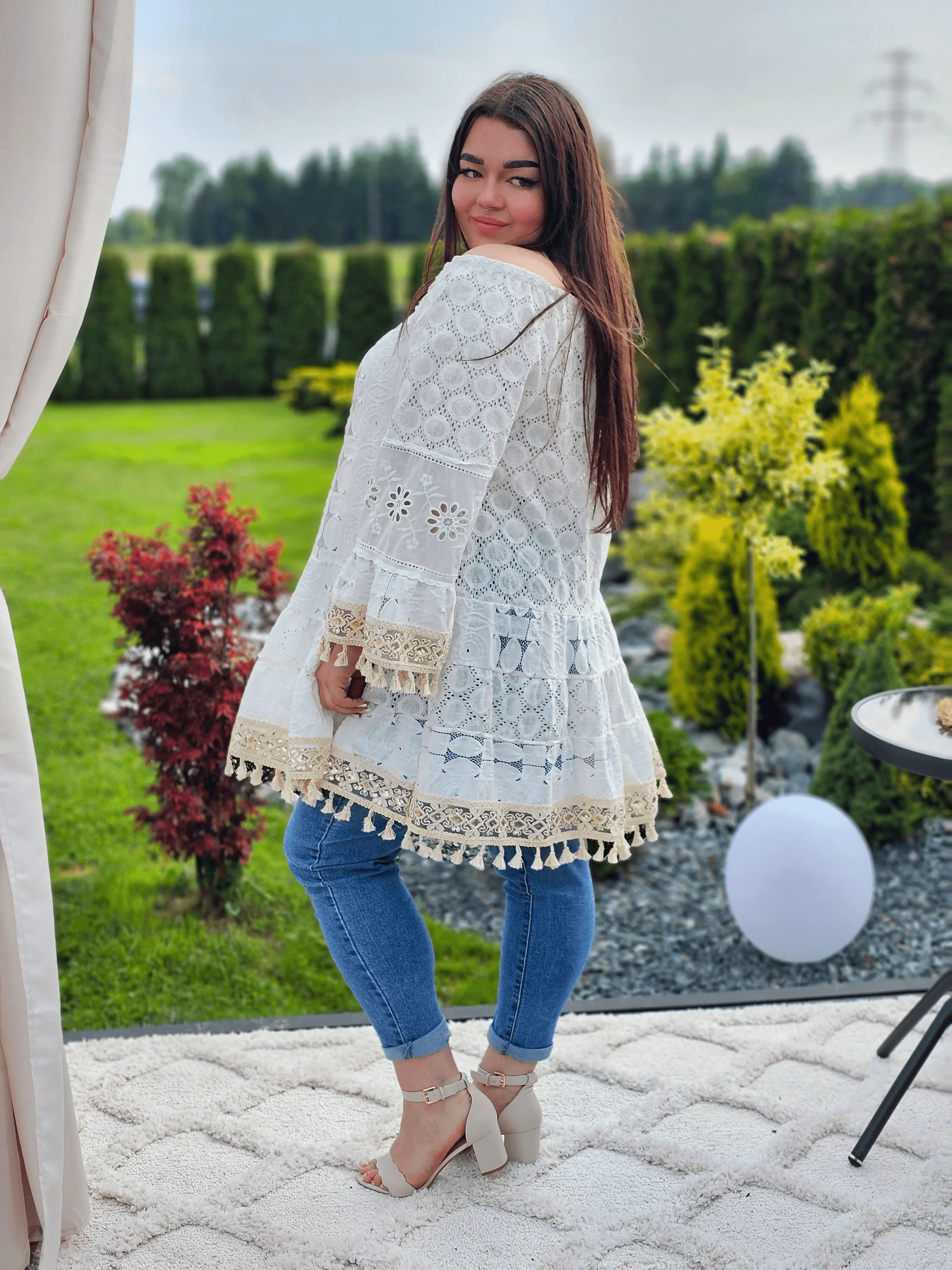 Tunika z ażurowym haftem i frędzlami Stylowa XL