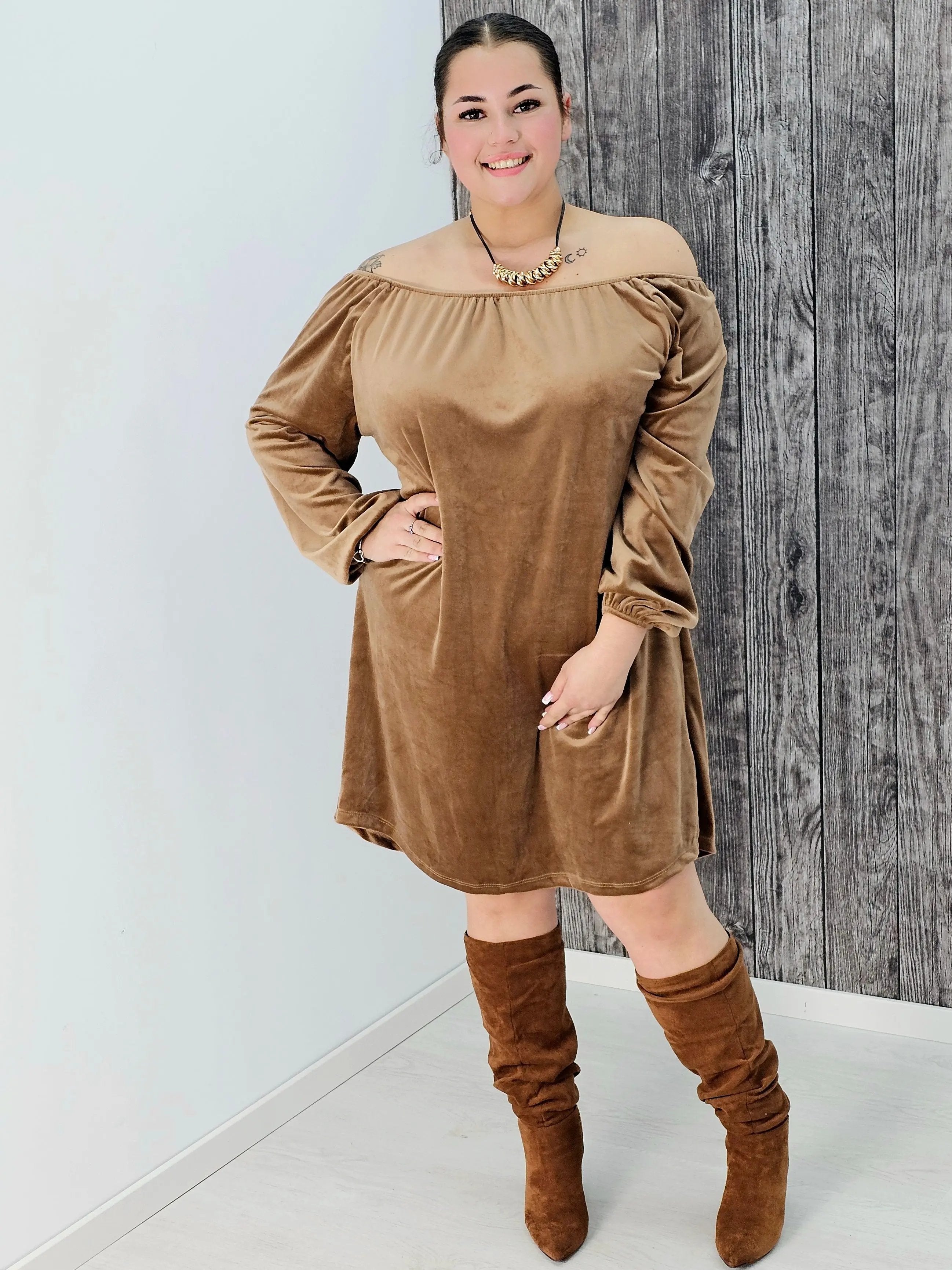 Welurowa sukienka hiszpanka Stylowa XL