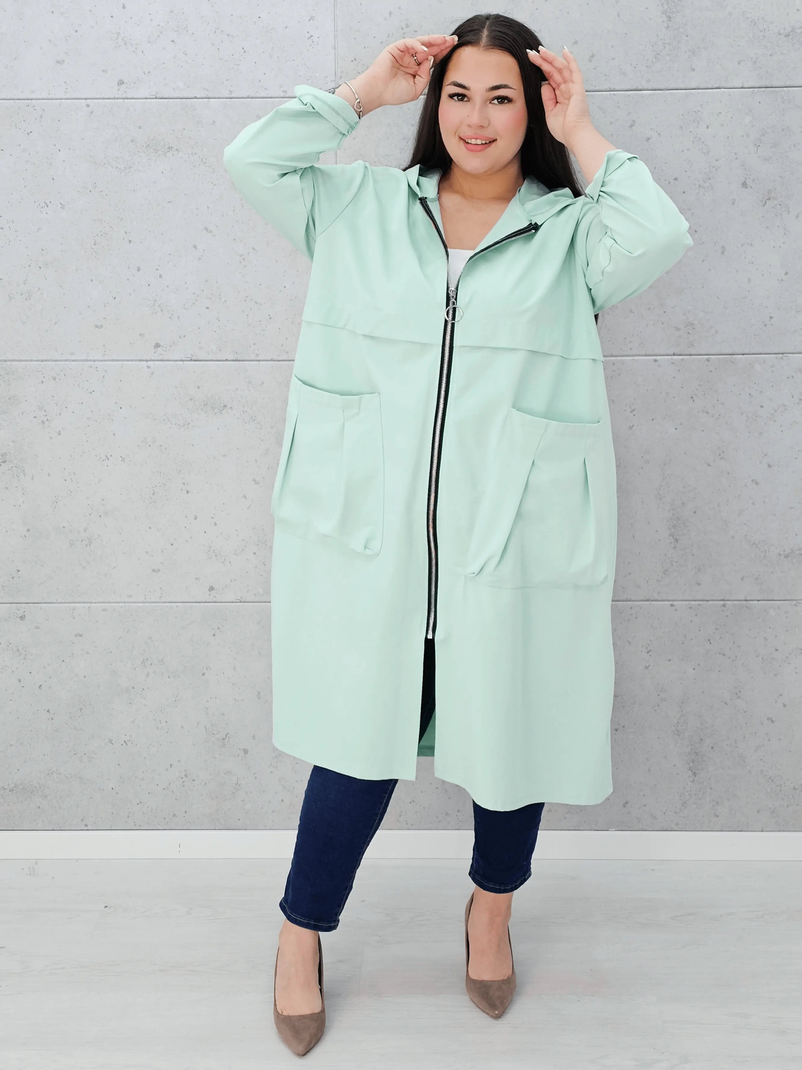 Wiosenna lekkość – płaszcz, który zachwyca stylem Stylowa XL