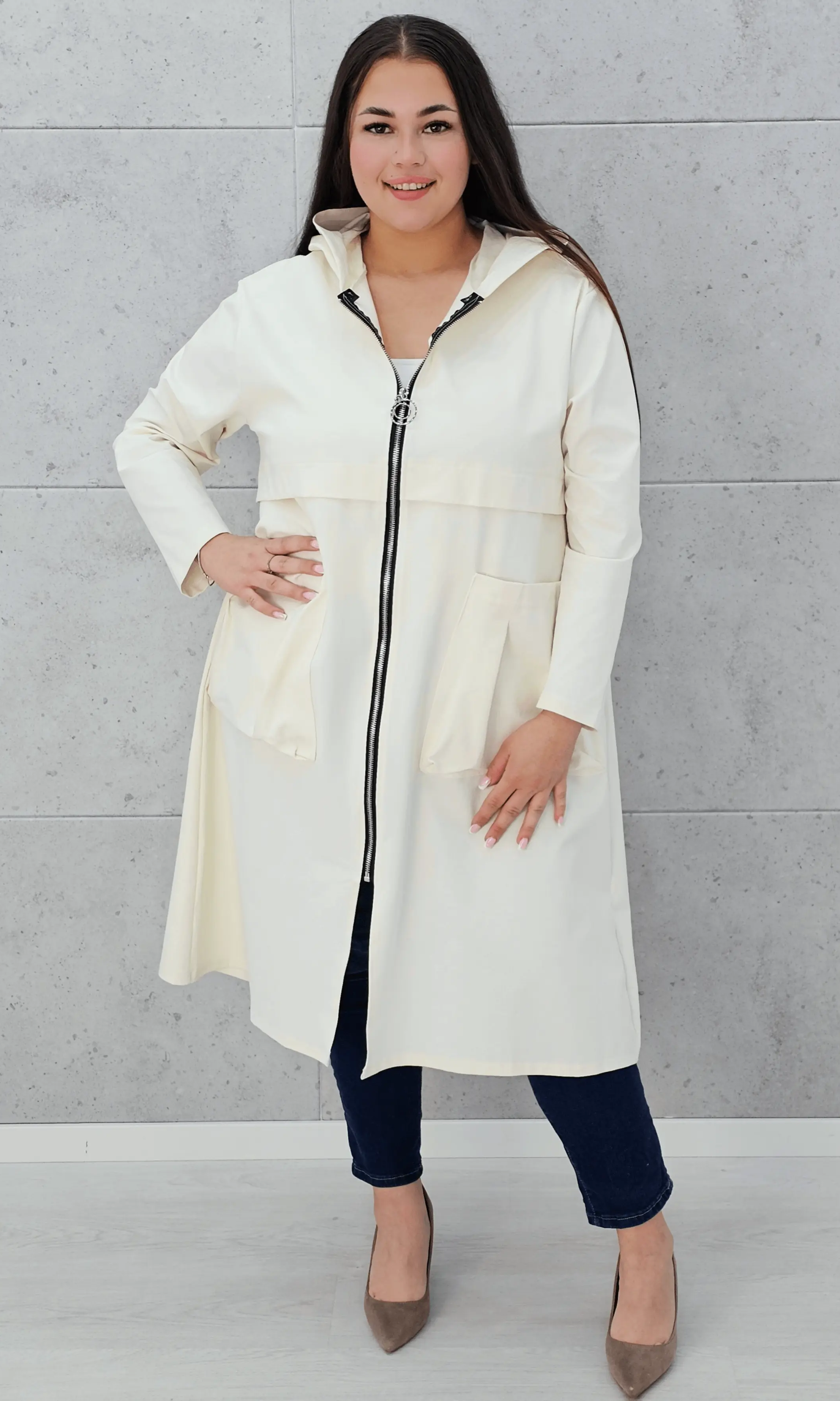 Wiosenna lekkość – płaszcz, który zachwyca stylem Stylowa XL