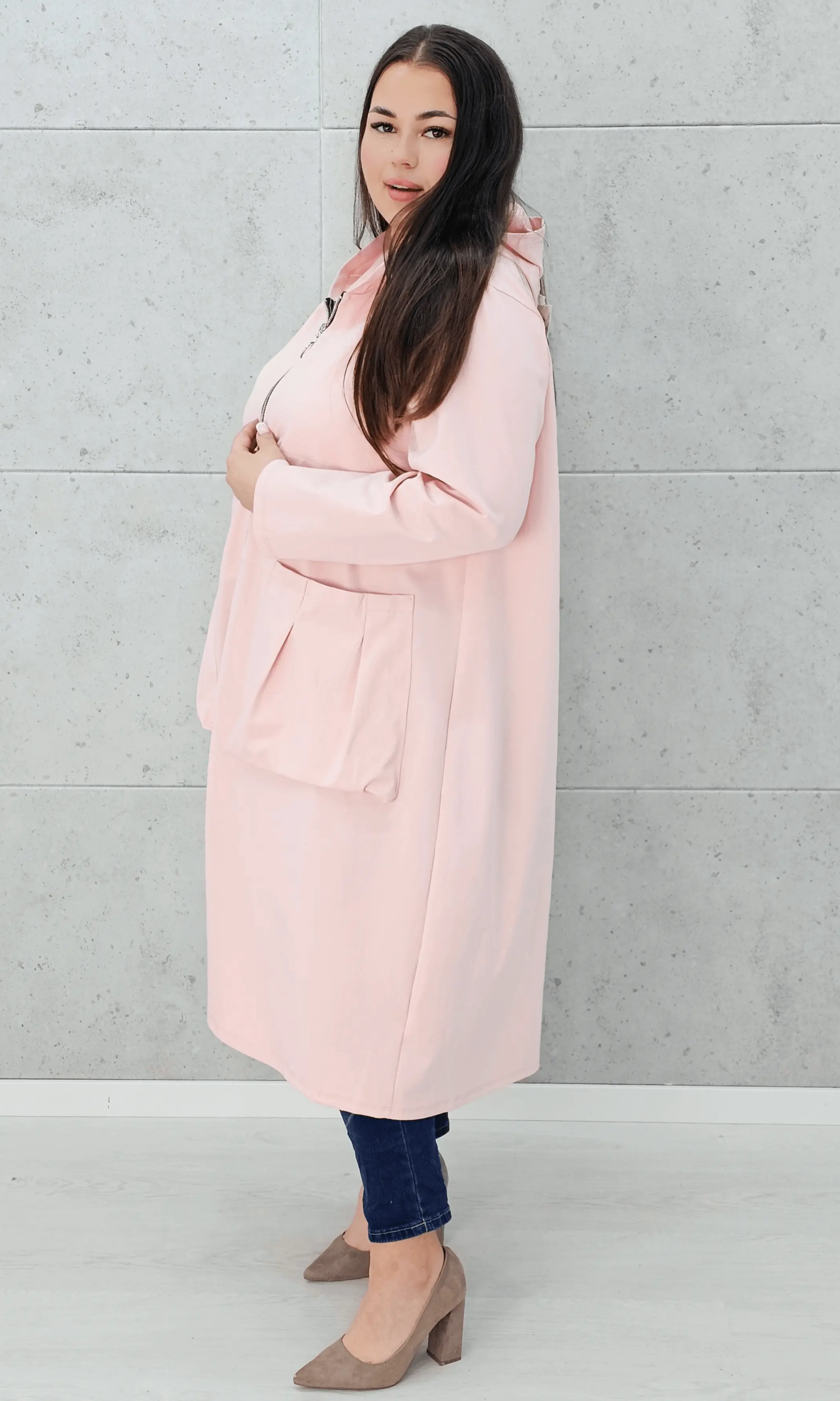 Wiosenna lekkość – płaszcz, który zachwyca stylem Stylowa XL