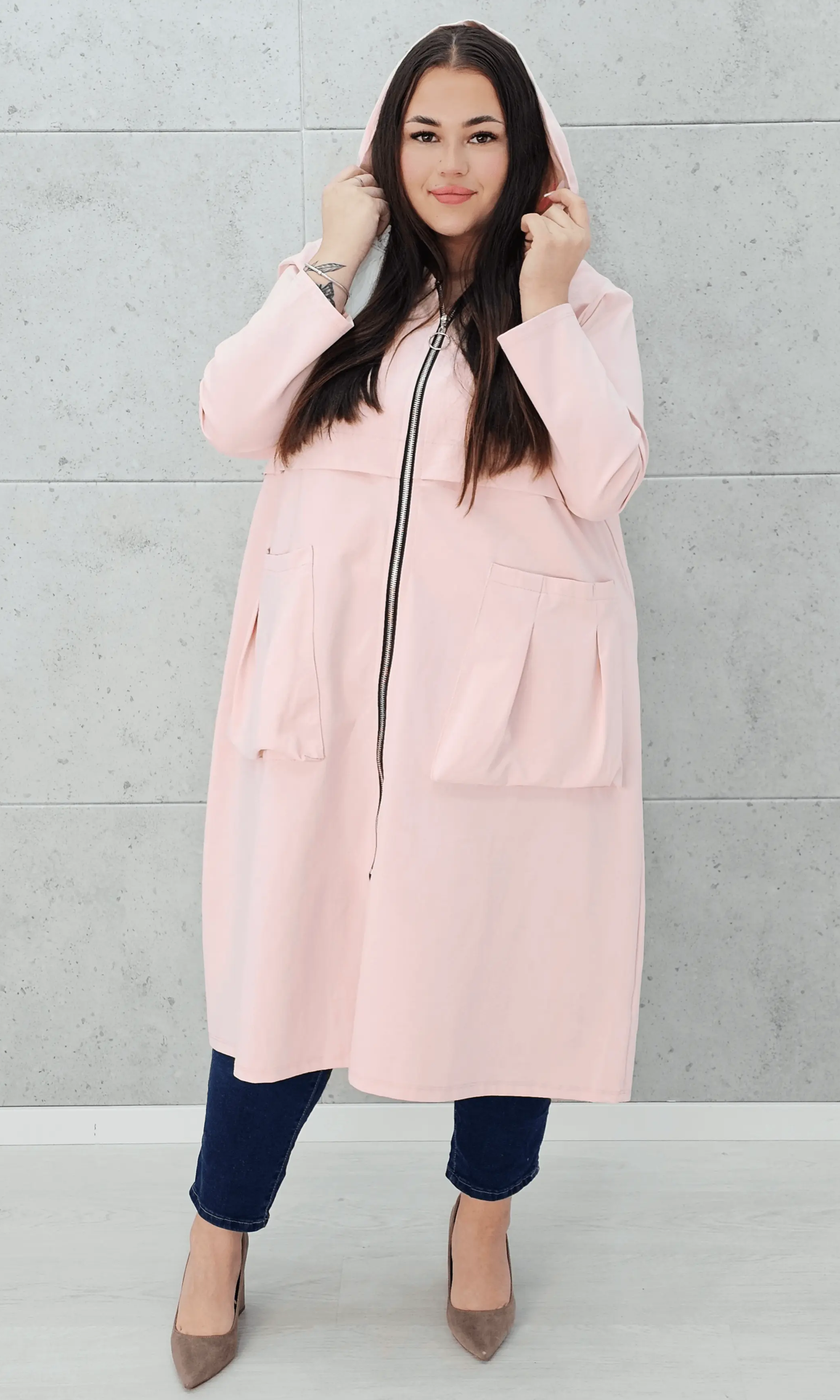 Wiosenna lekkość – płaszcz, który zachwyca stylem Stylowa XL