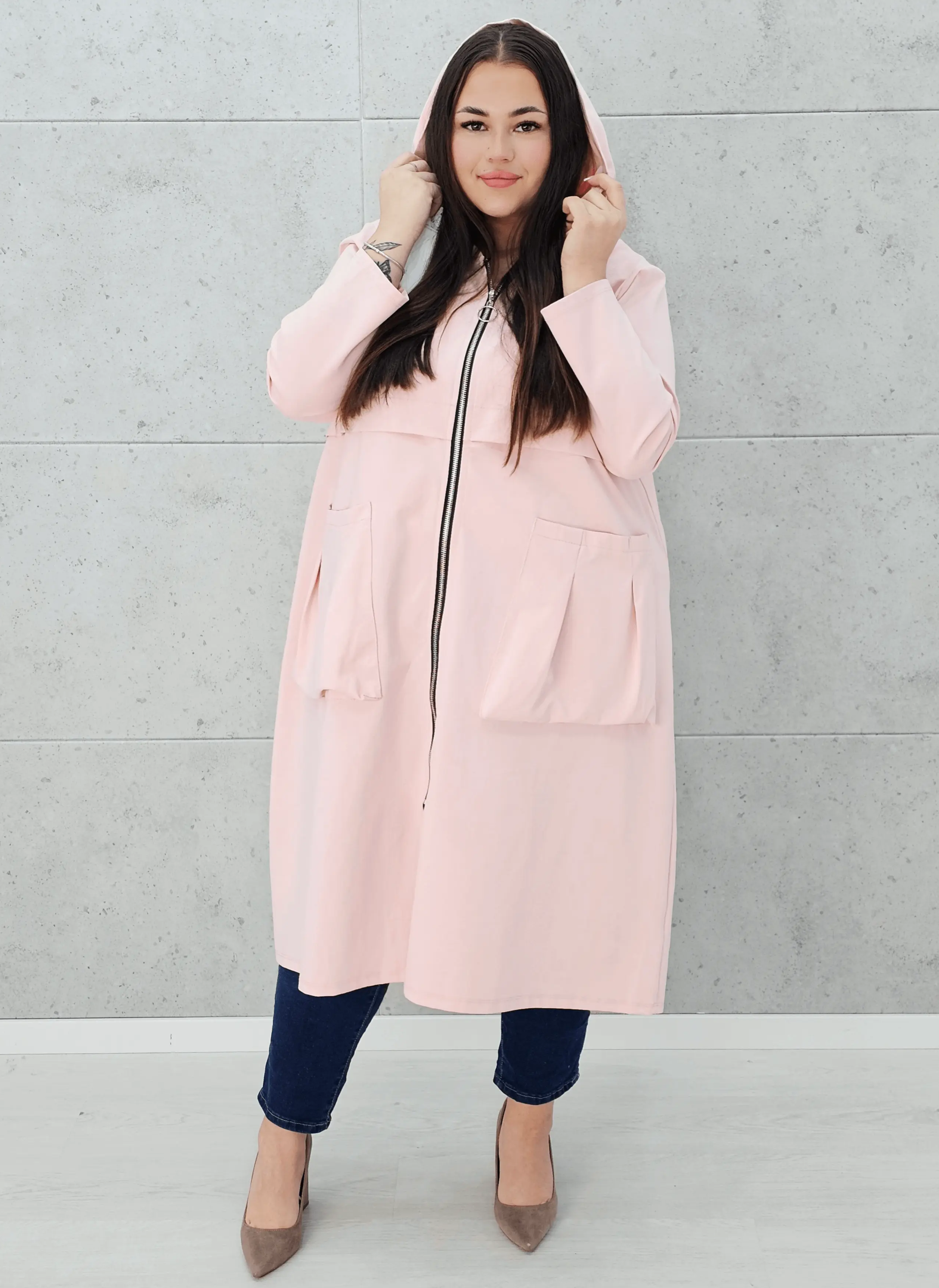 Wiosenna lekkość – płaszcz, który zachwyca stylem Stylowa XL