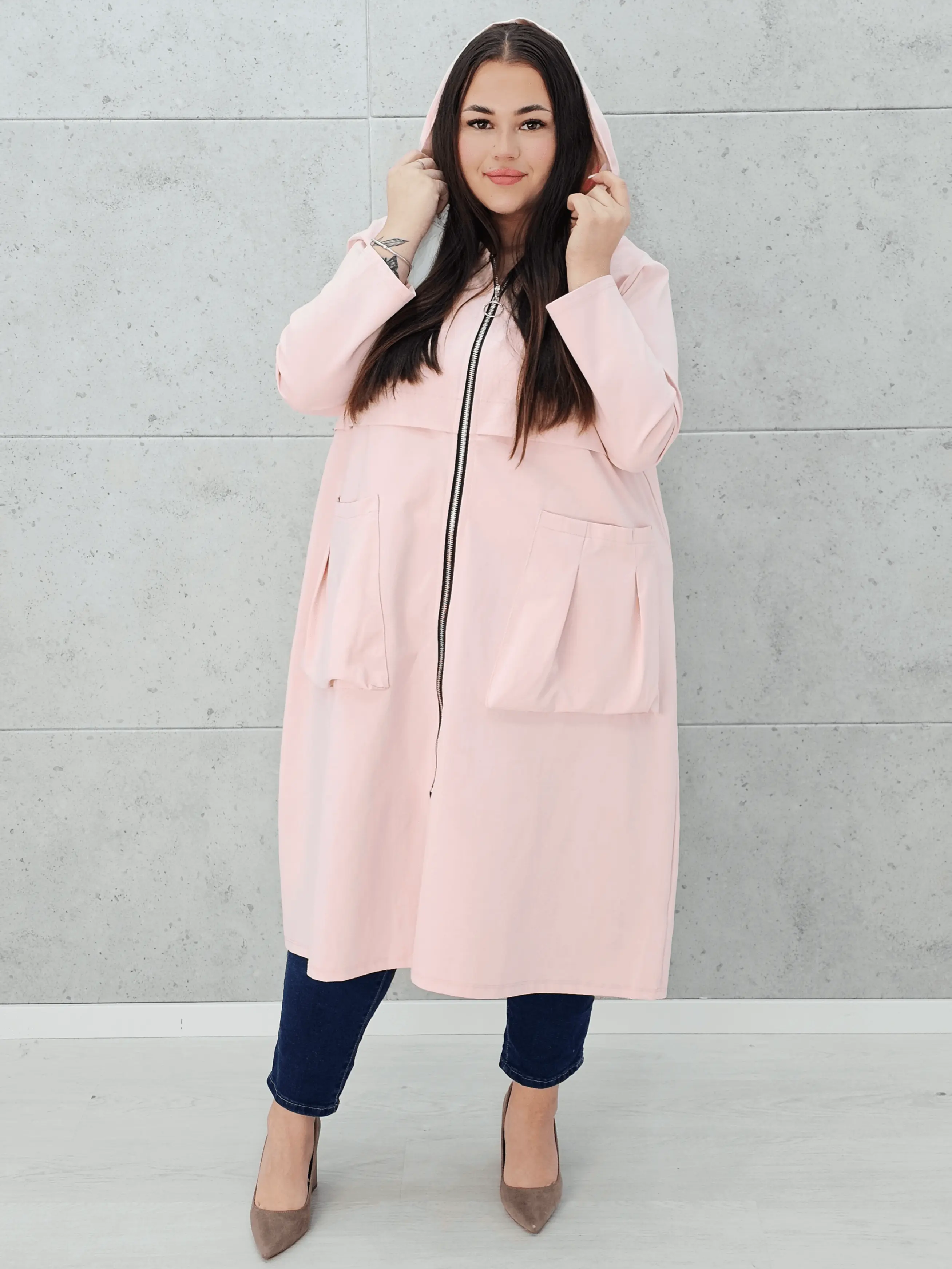 Wiosenna lekkość – płaszcz, który zachwyca stylem Stylowa XL