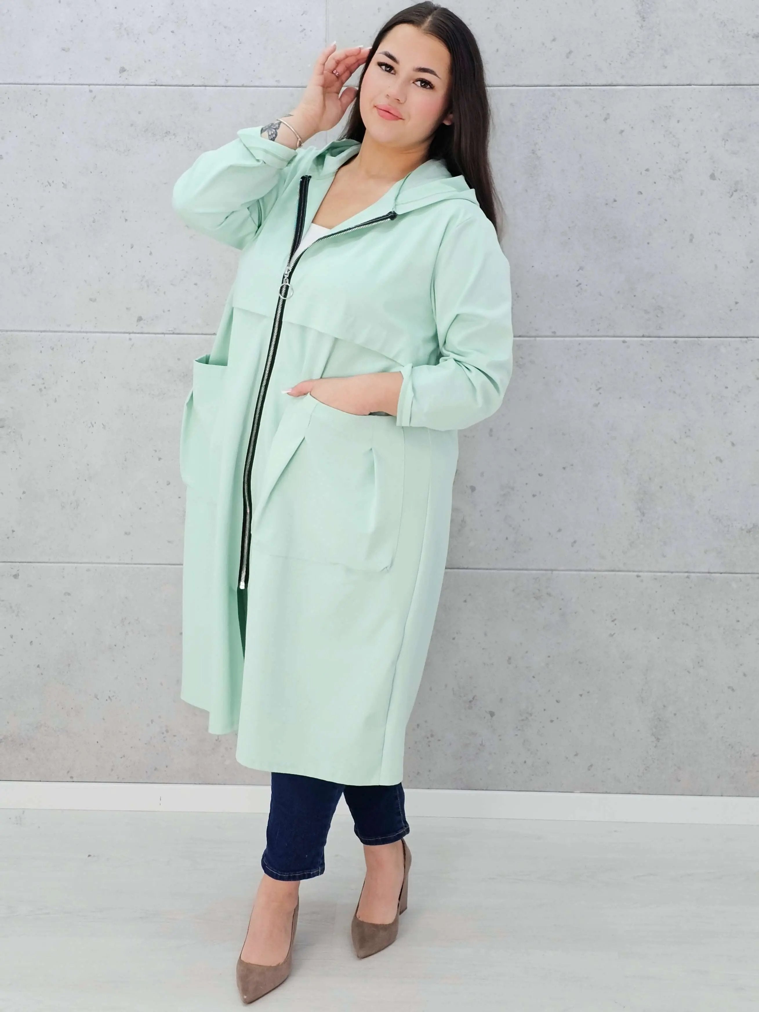 Wiosenna lekkość – płaszcz, który zachwyca stylem Stylowa XL