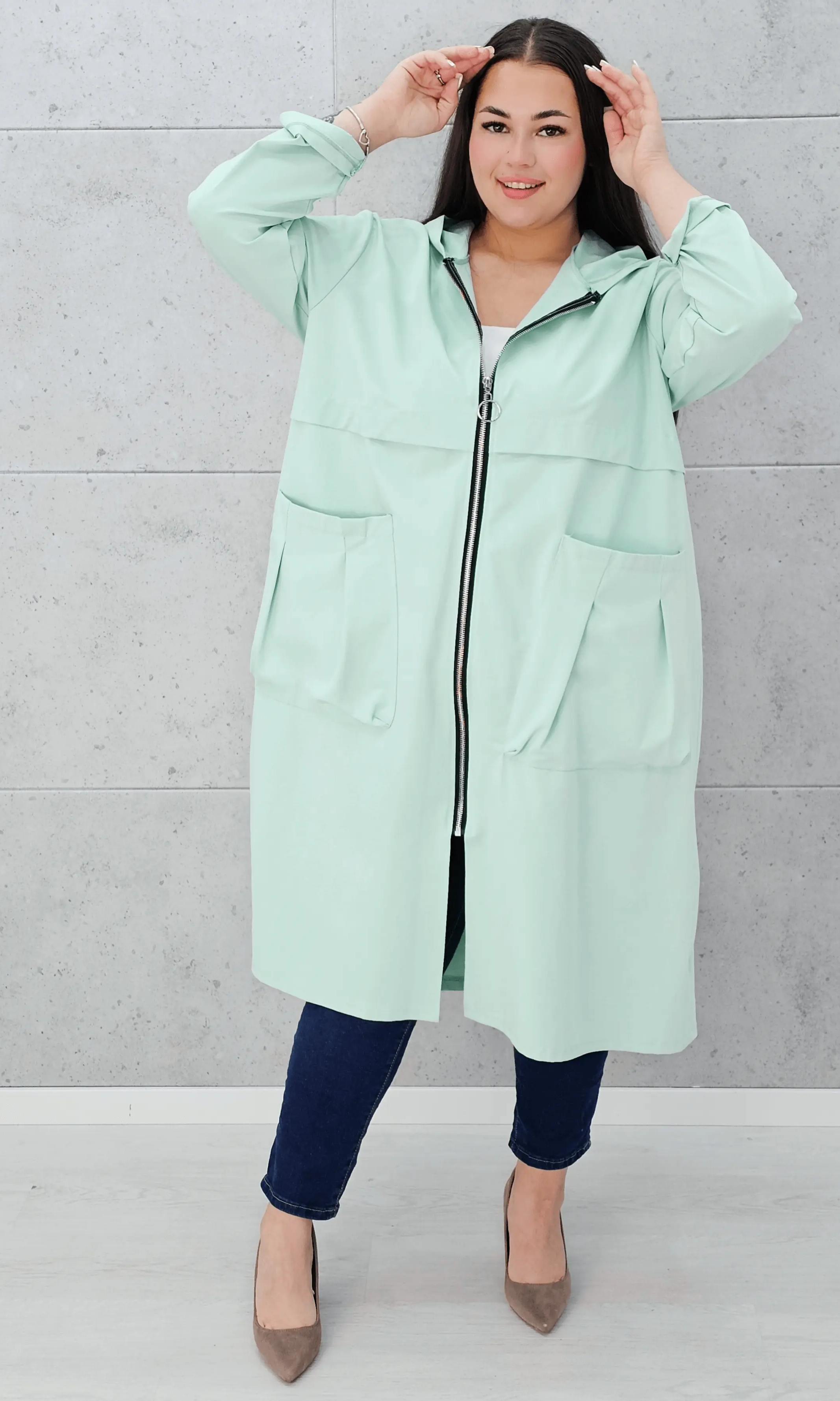 Wiosenna lekkość – płaszcz, który zachwyca stylem Stylowa XL