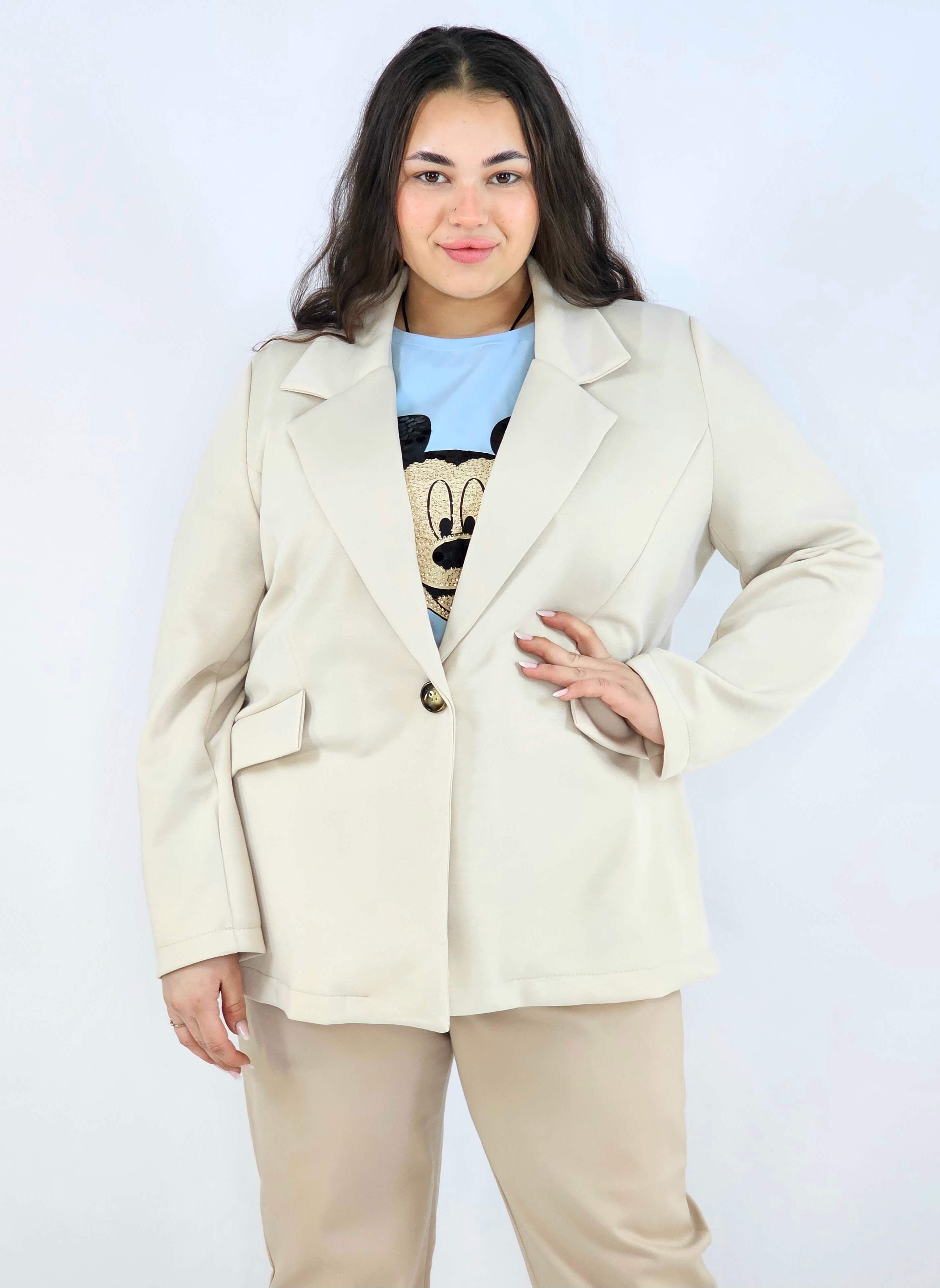 Żakiet plus size o klasycznym kroju – wygodny i stylowy Stylowa XL