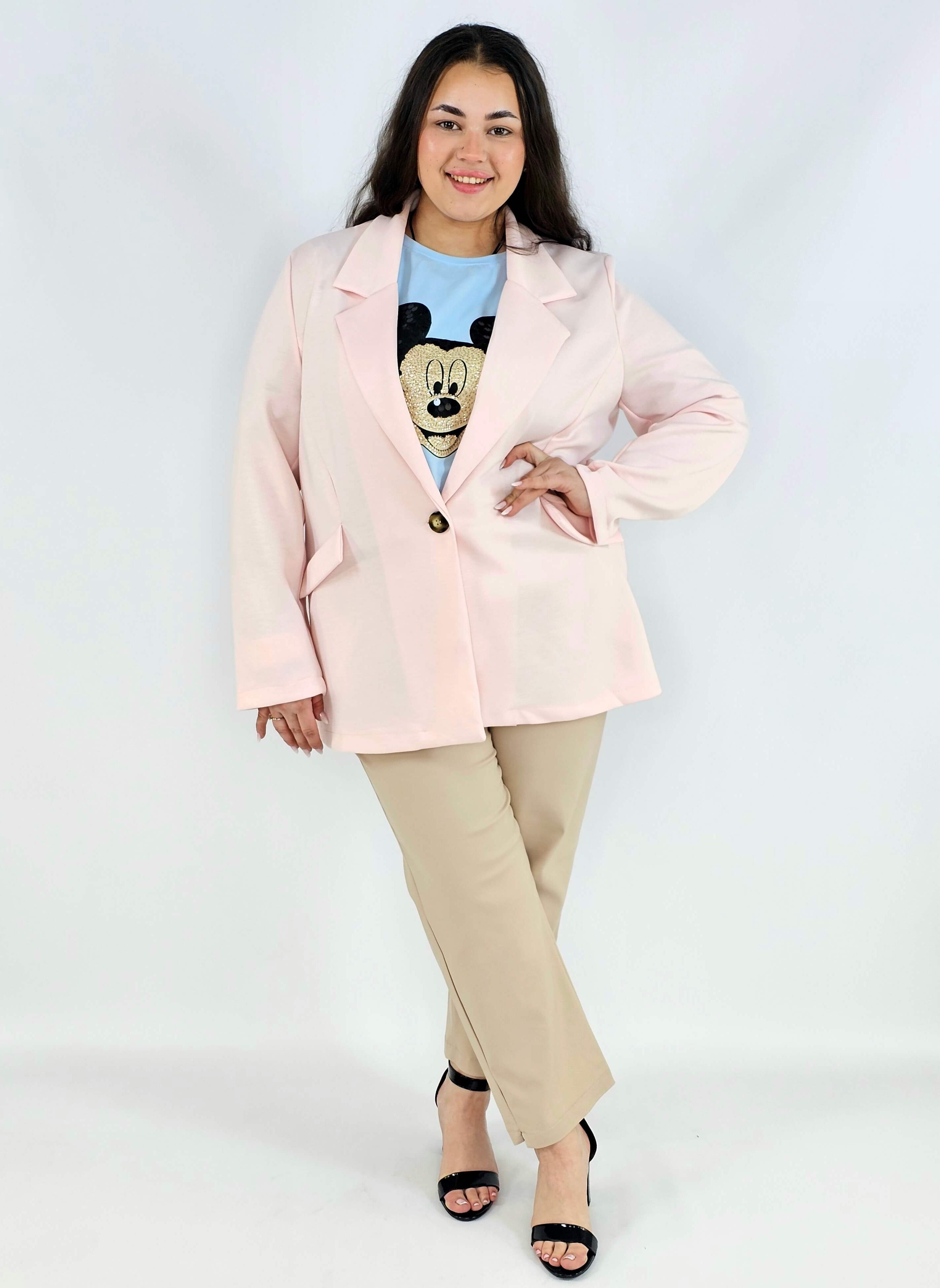 Żakiet plus size o klasycznym kroju – wygodny i stylowy Stylowa XL