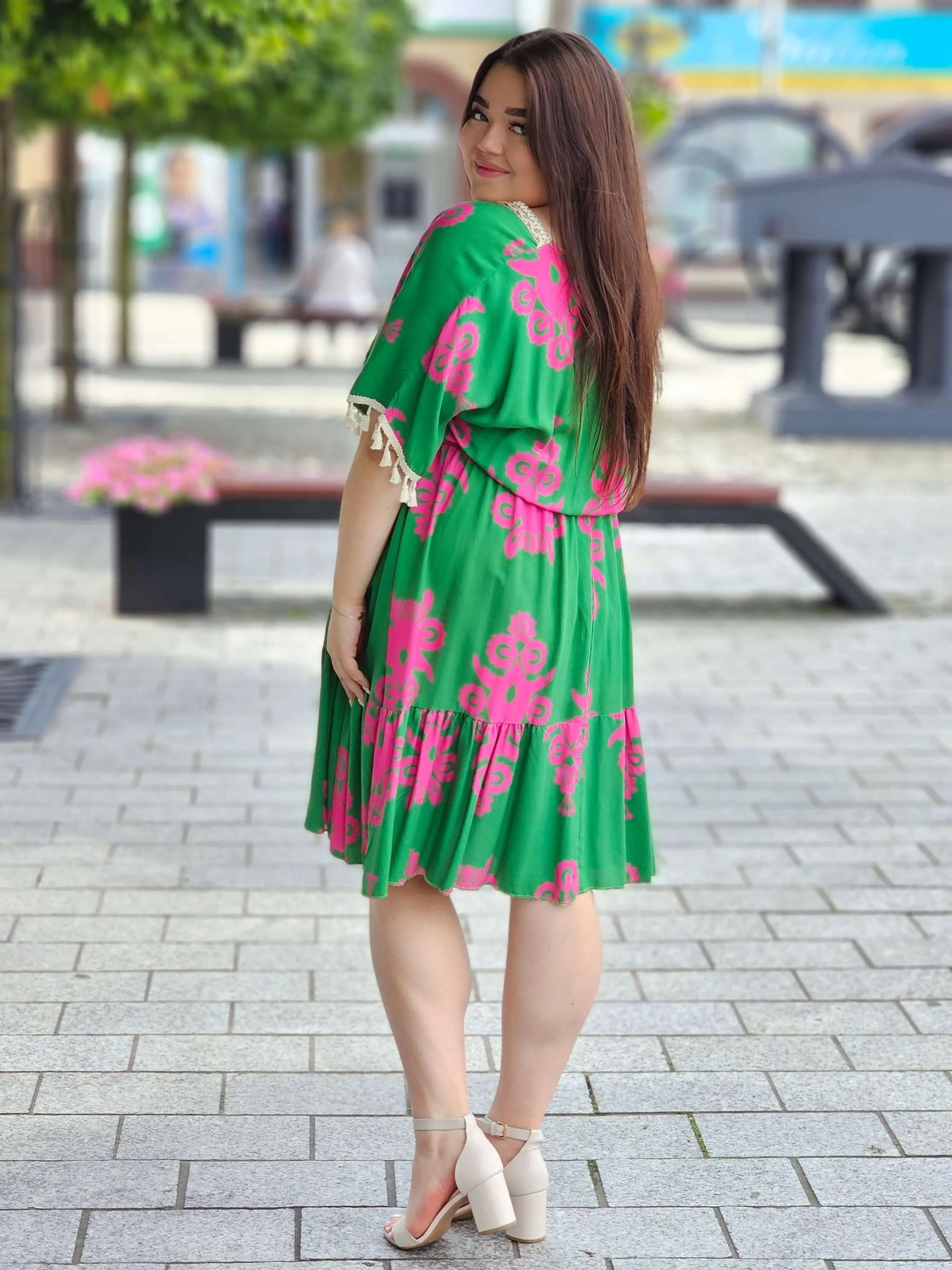 Zielono-różowa sukienka boho z chwostami Stylowa XL
