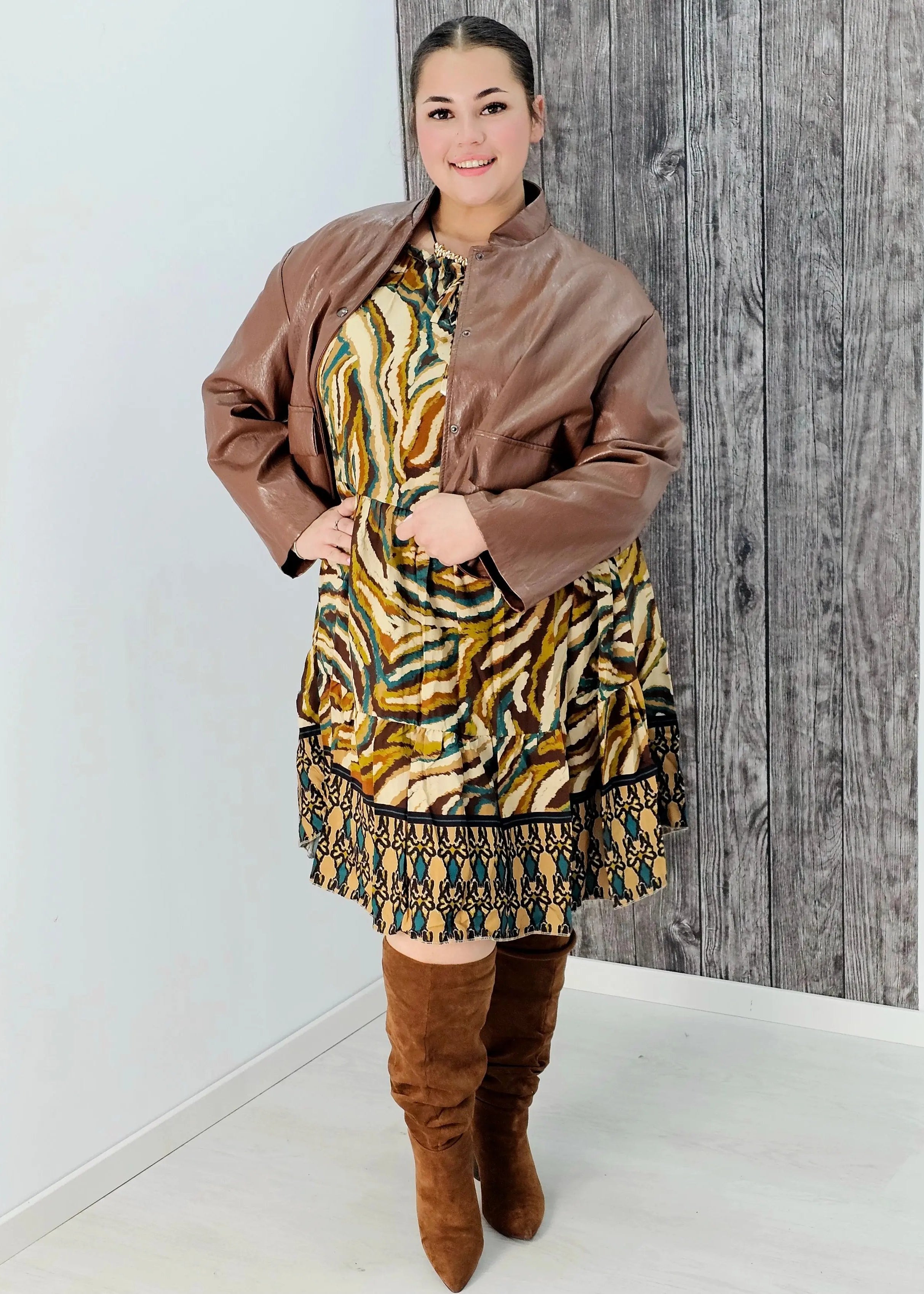 Zjawiskowa sukienka o pięknym wzorze Stylowa XL