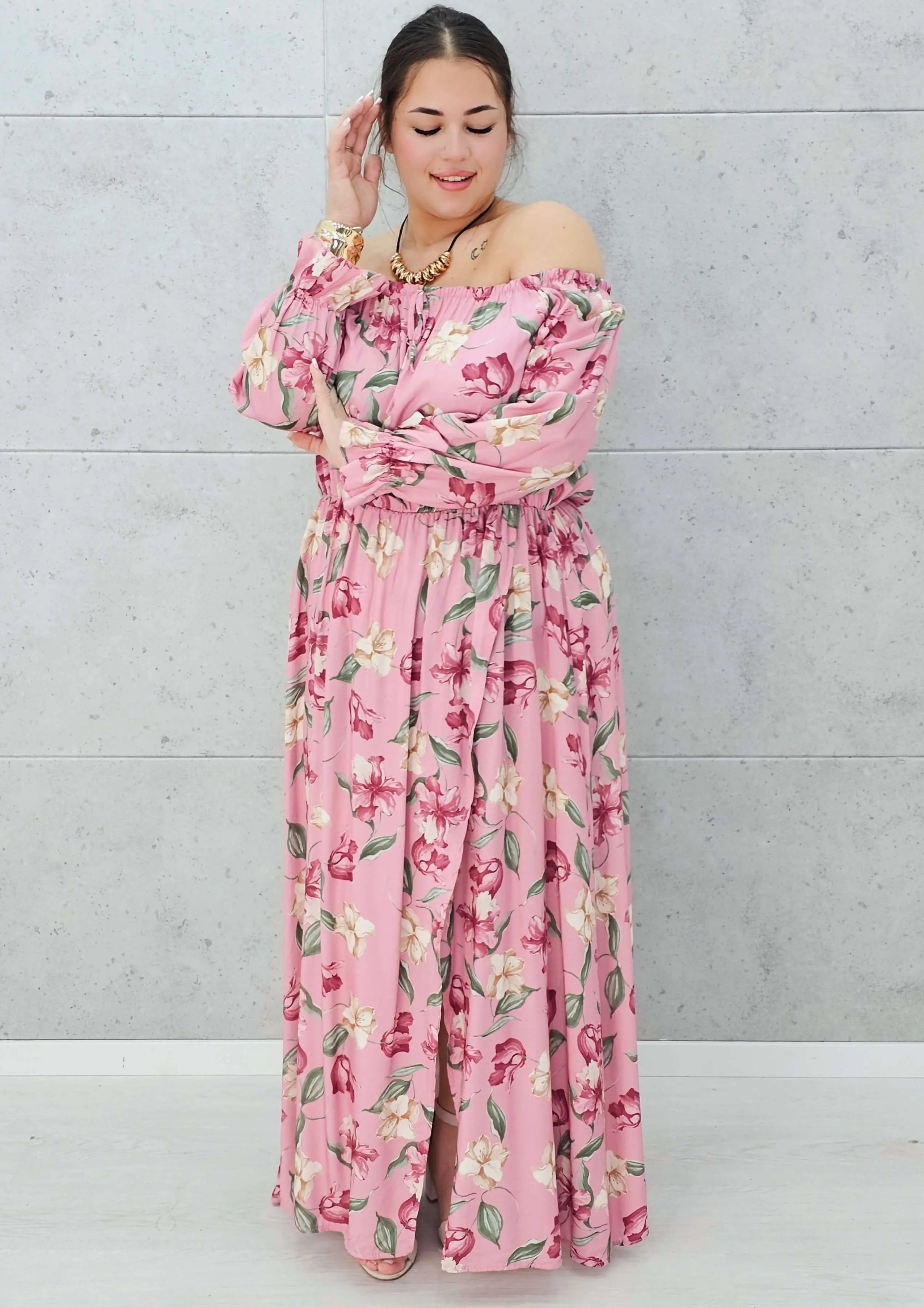 Zwiewna sukienka maxi z kwiatowym printem - dwa kolory Stylowa XL