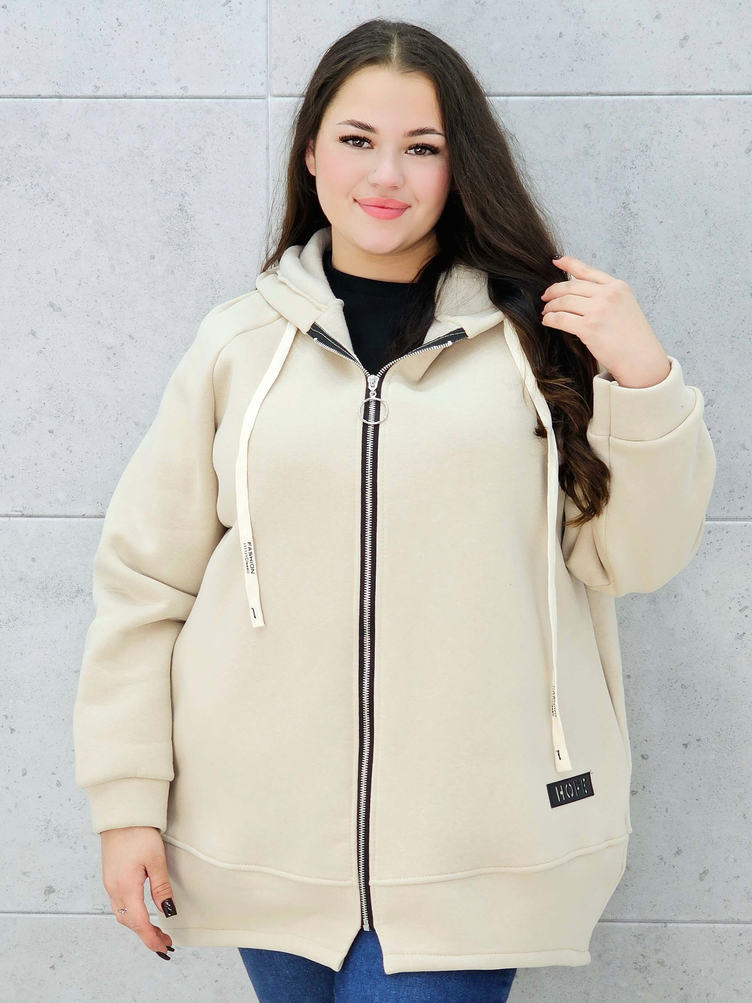 bluza z kapturem na suwak beżowa plus size – przód