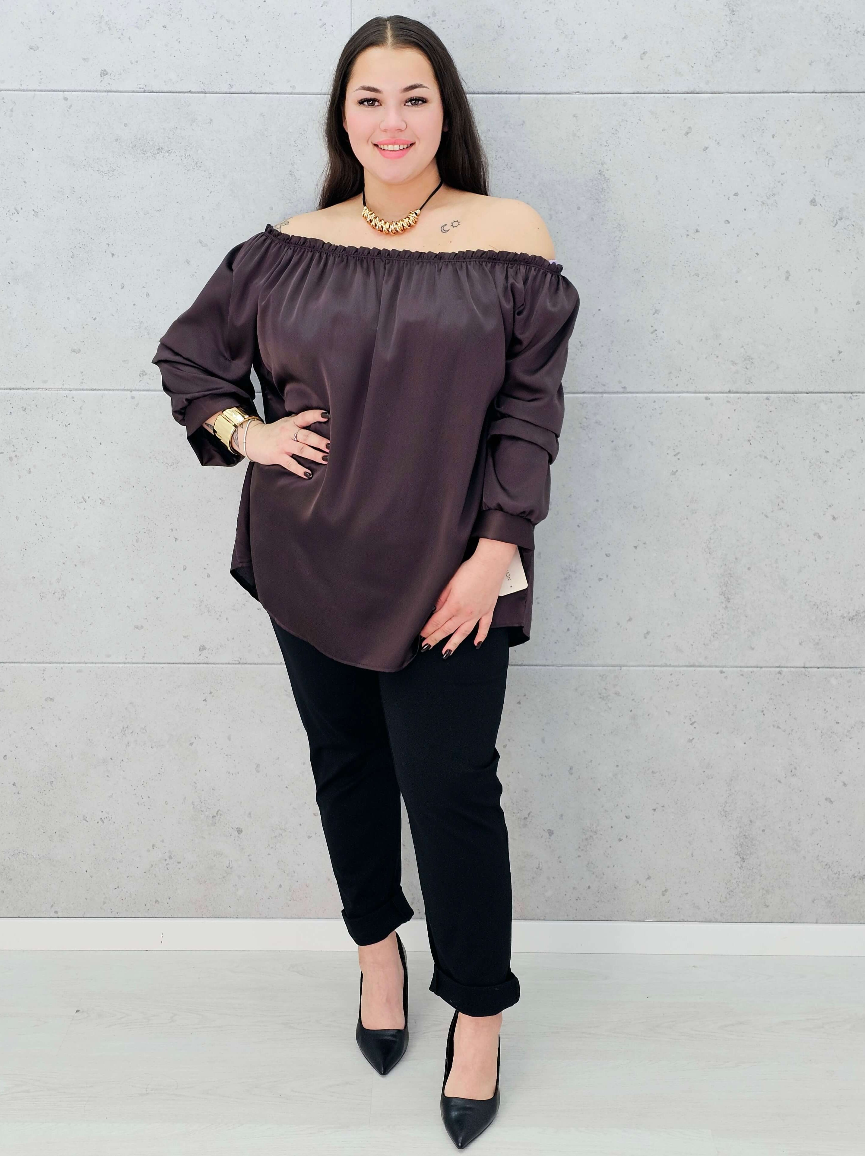 brązowa bluzka hiszpanka plus size – stylizacja xxl