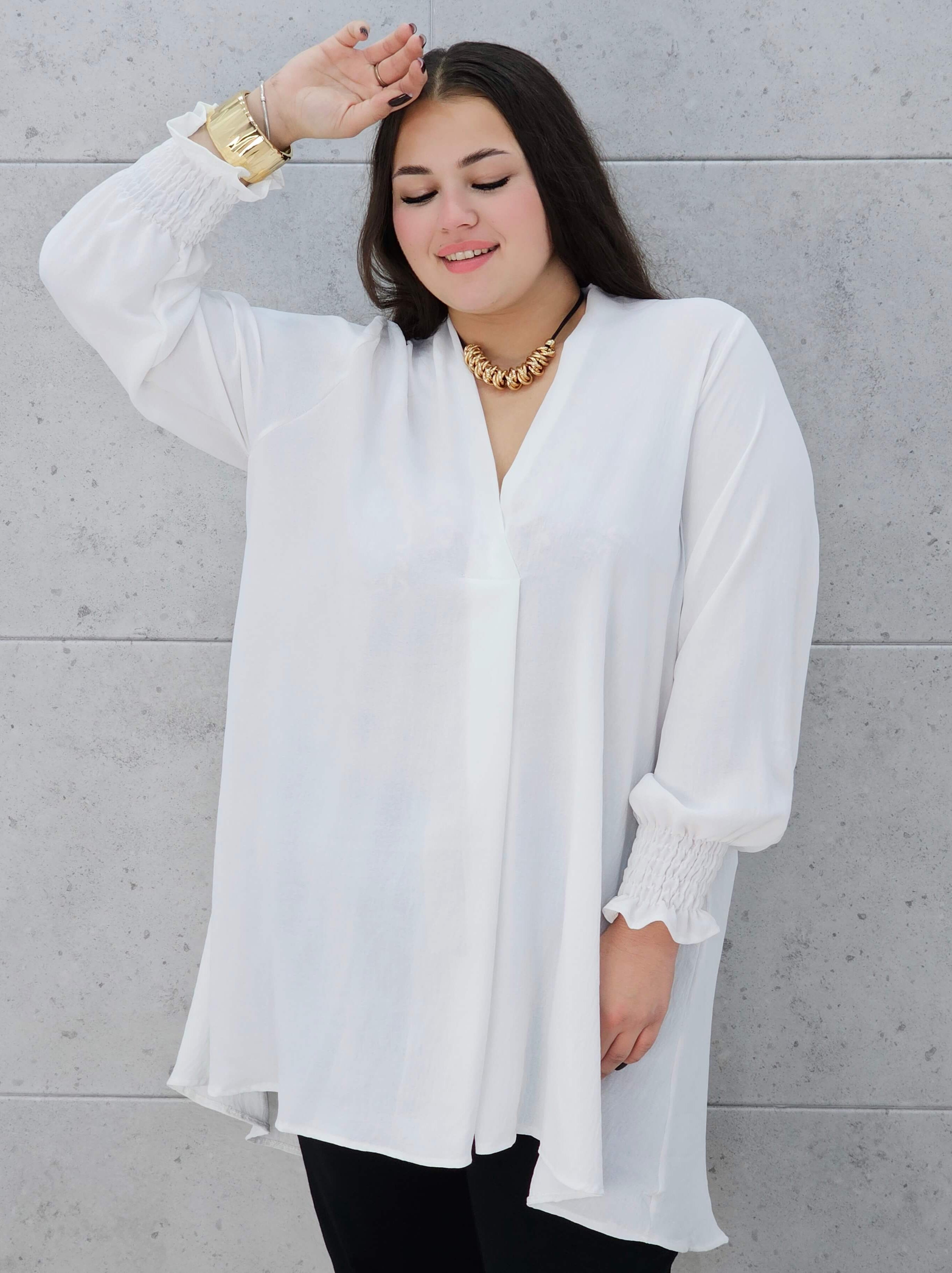 biała elegancka bluzka z dekoltem v plus size Stylowa XL – przód