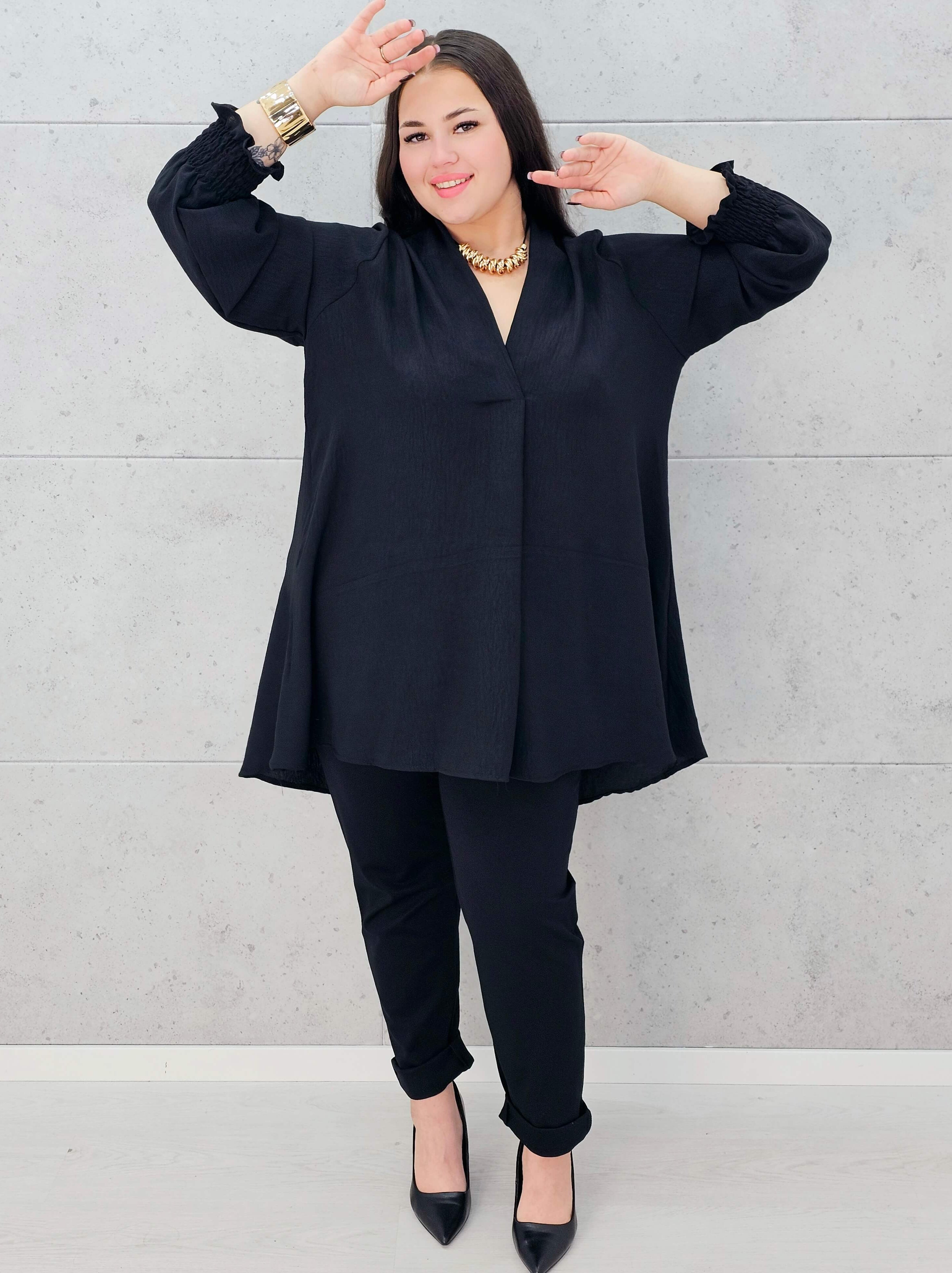 czarna bluzka z dekoltem v plus size Stylowa XL – długa