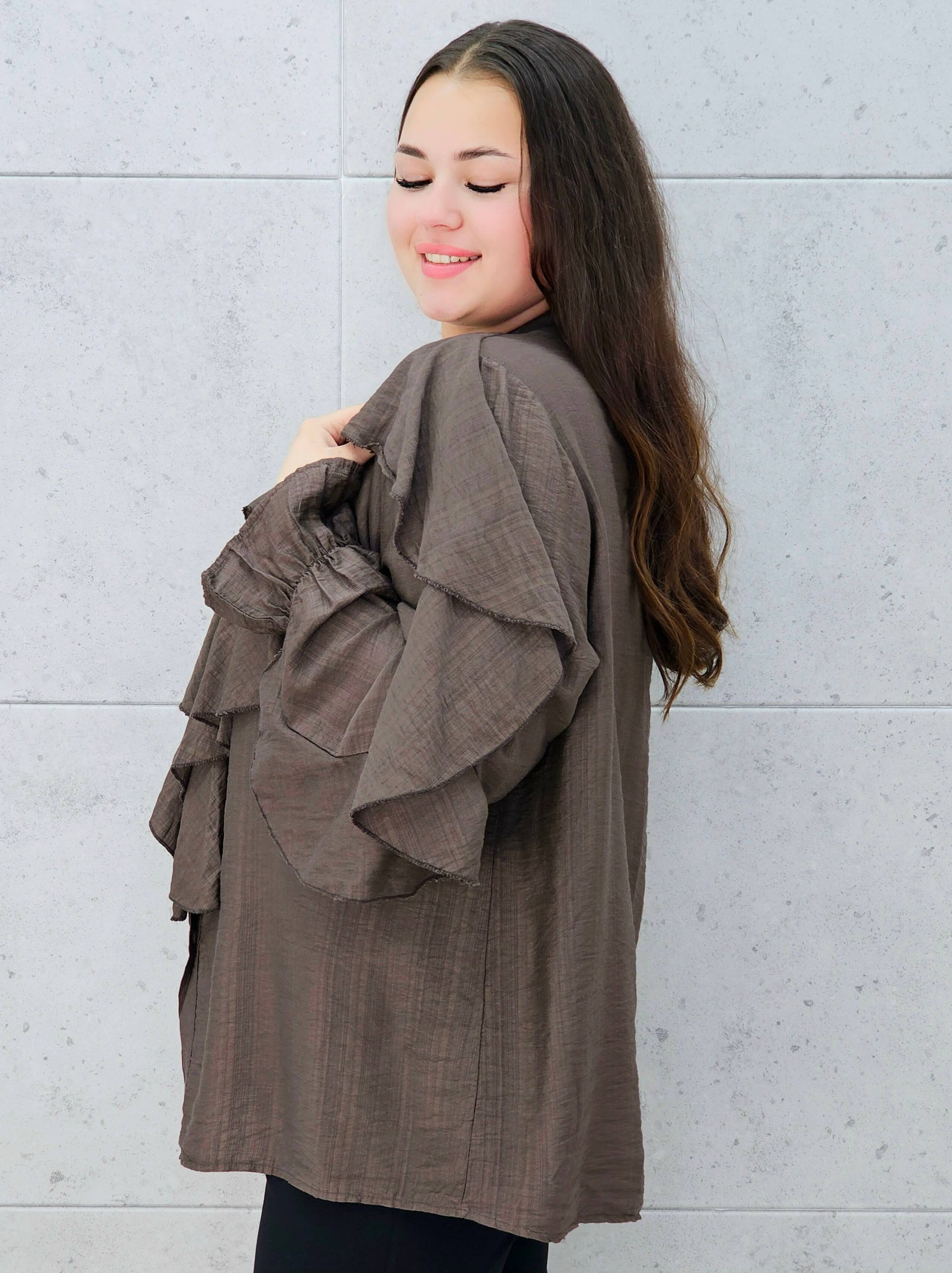 brązowa bluzka z falbanami plus size Stylowa XL – bok