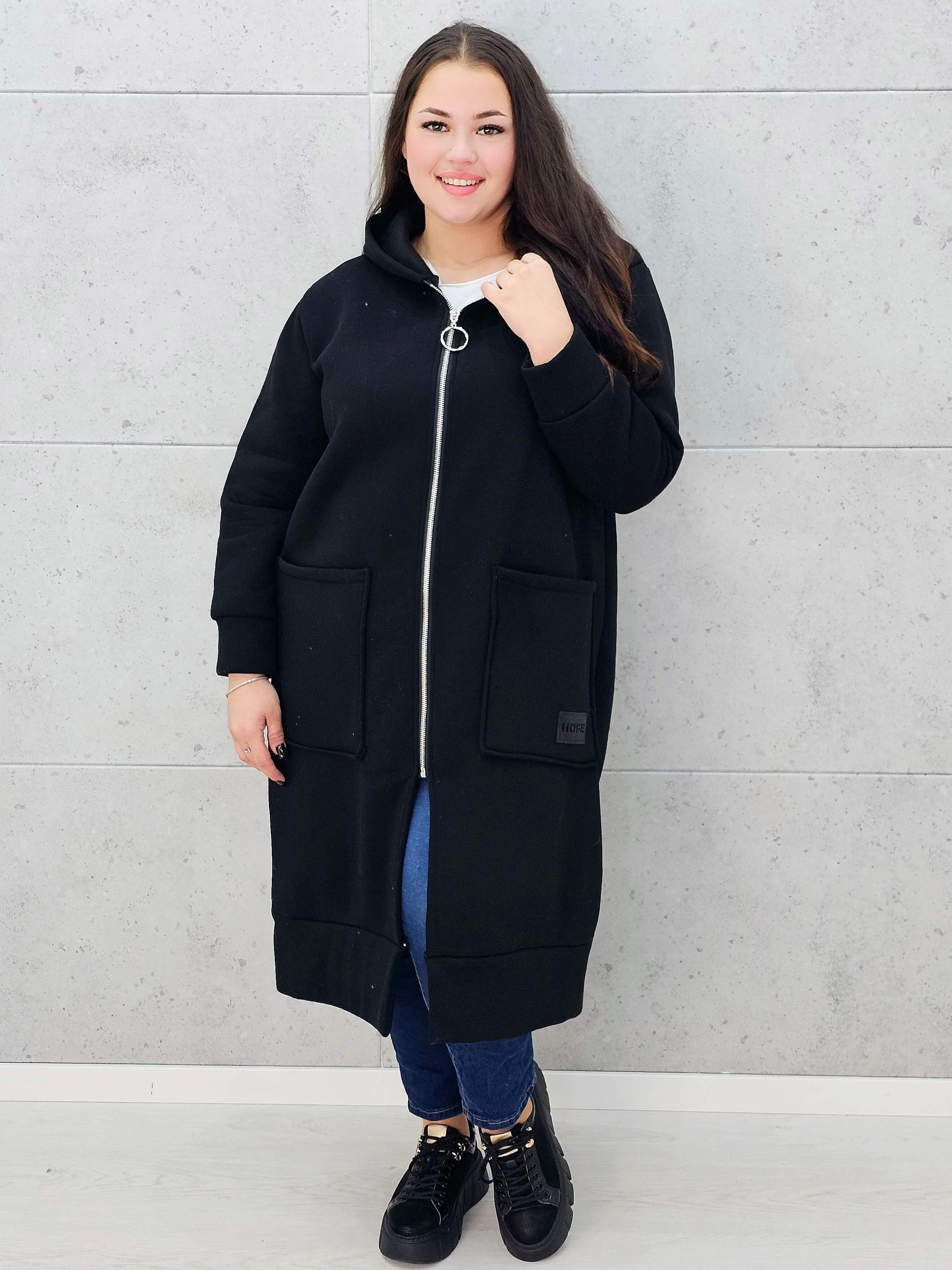 długa bluza z kapturem plus size czarna – stylizacja XXL