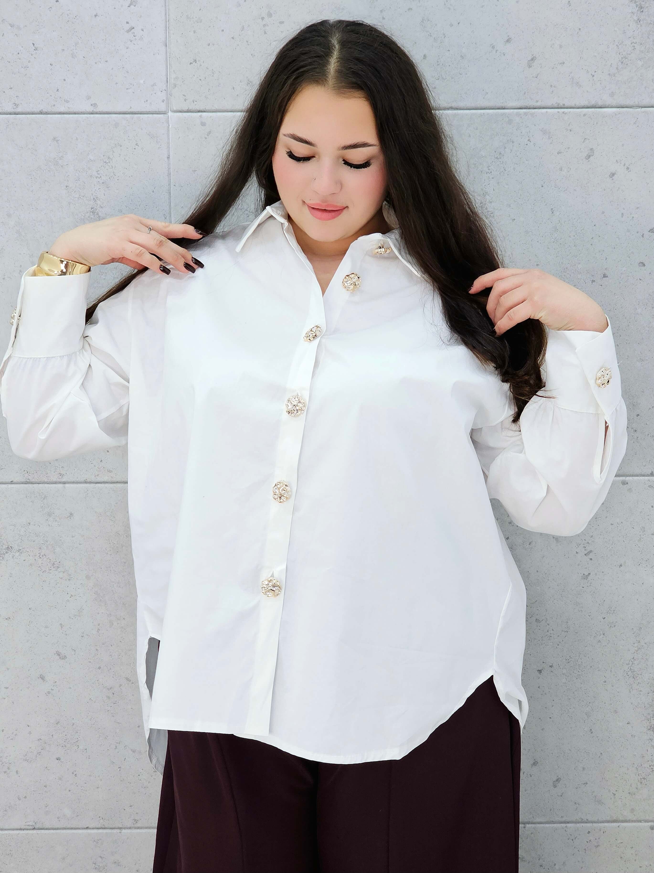 koszula plus size biała z eleganckimi guzikami – guziki