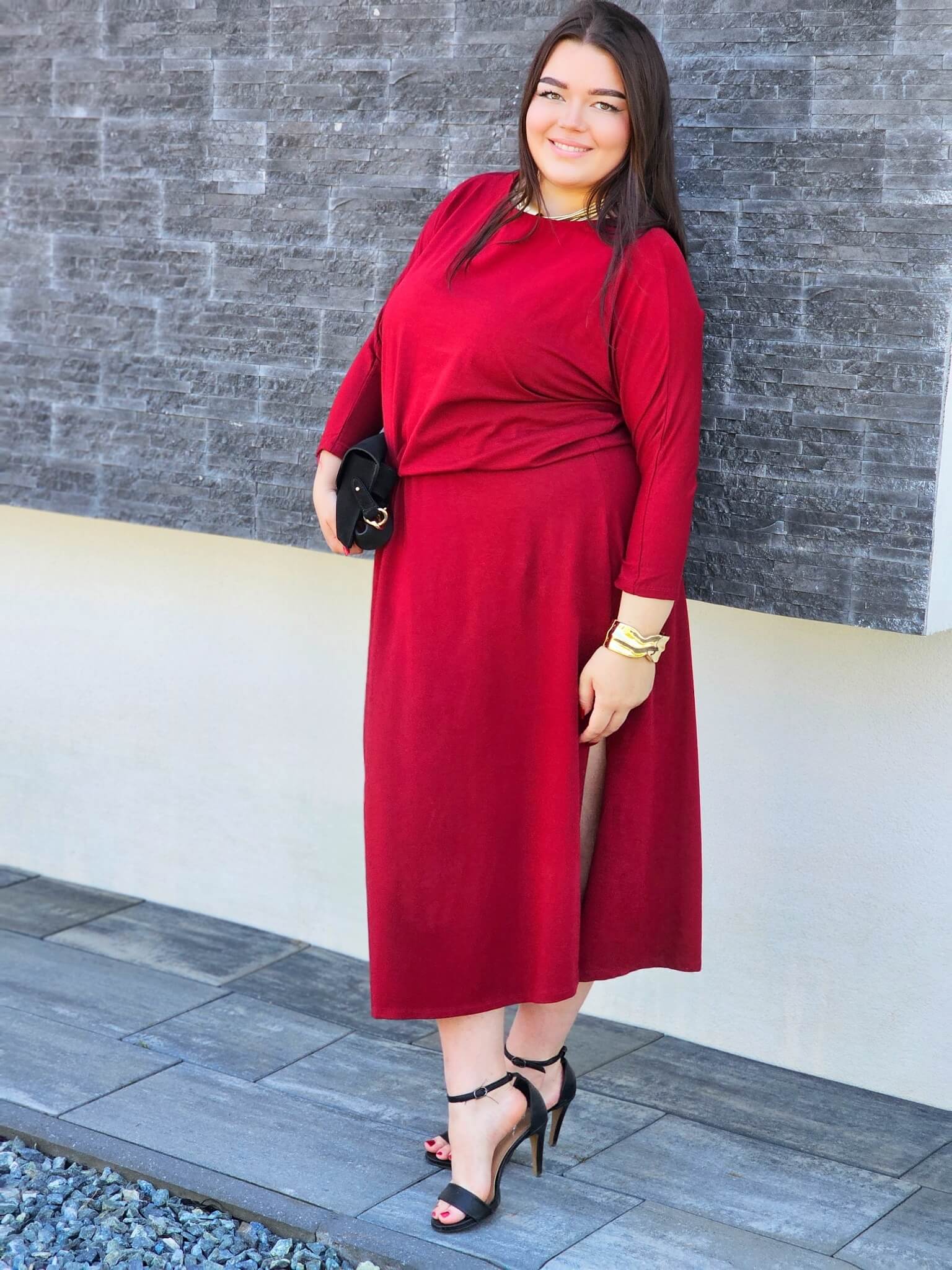 Sukienka maxi w eleganckim wydaniu Stylowa XL