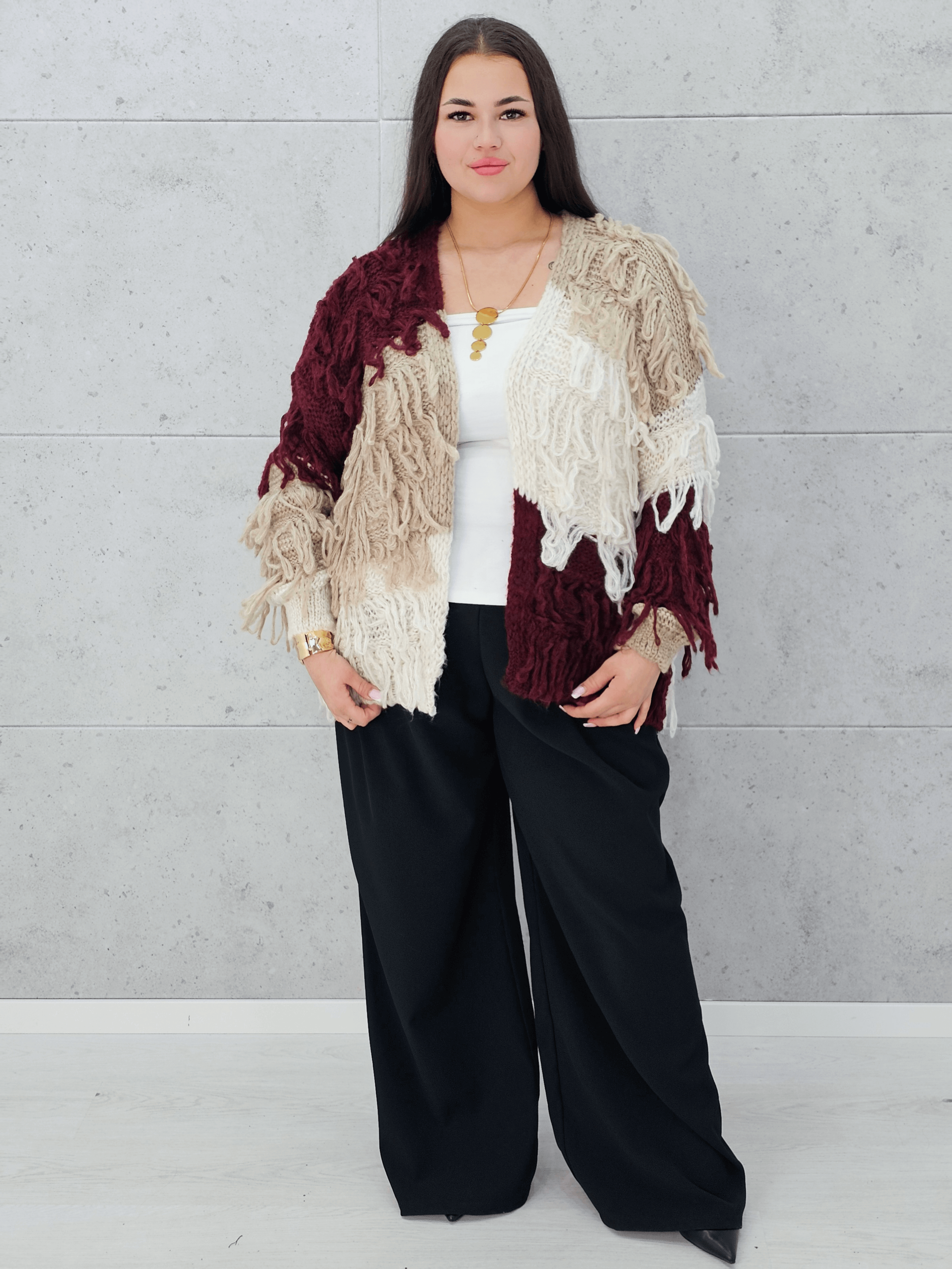 Sweter z frędzlami Stylowa XL