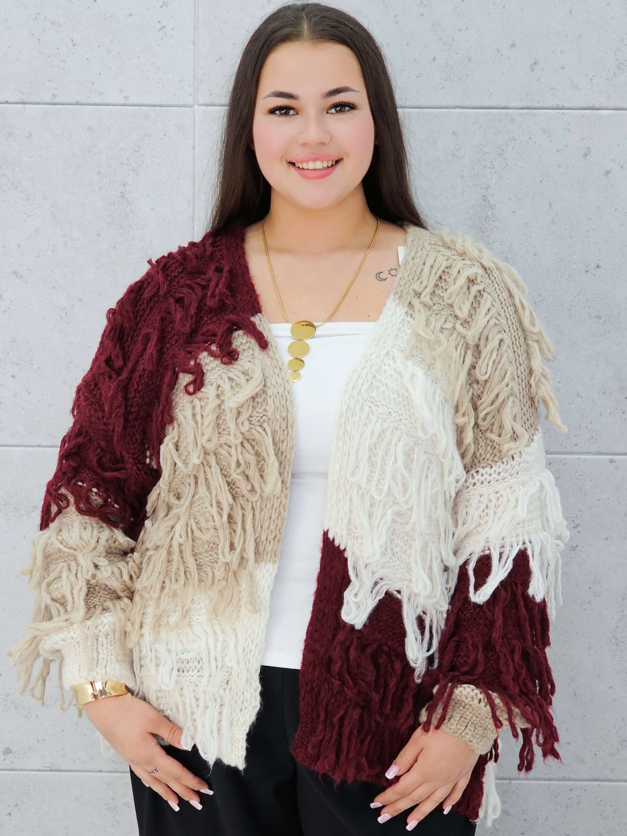 Sweter z frędzlami Stylowa XL