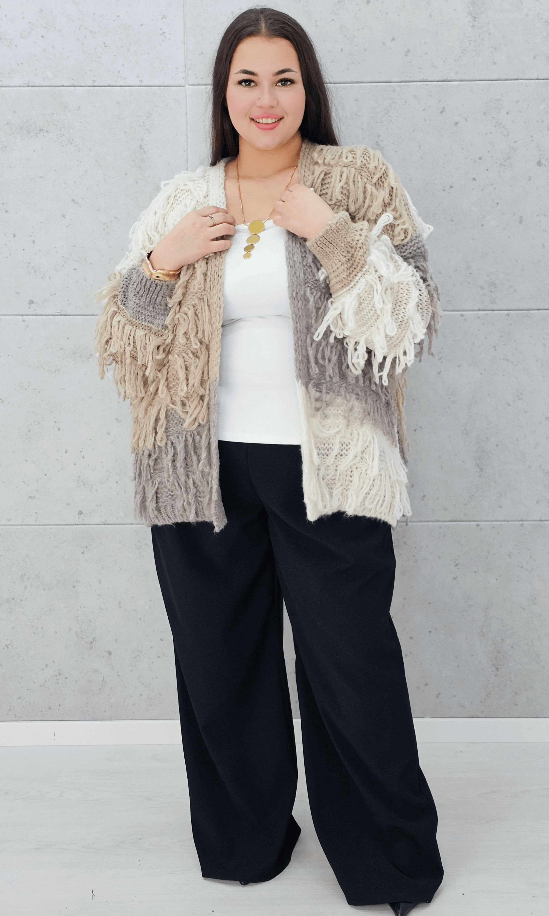 Sweter z frędzlami Stylowa XL