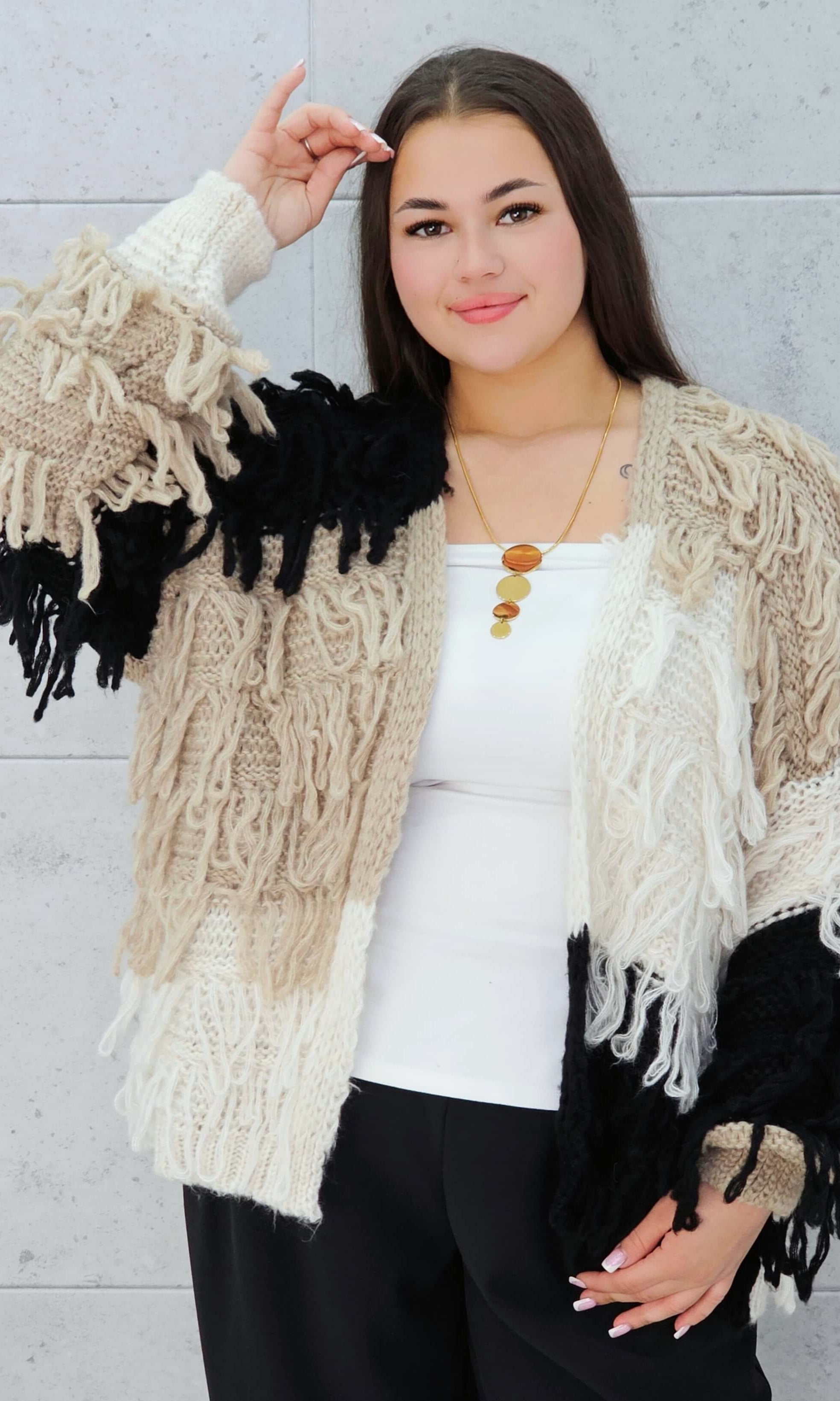 Sweter z frędzlami Stylowa XL