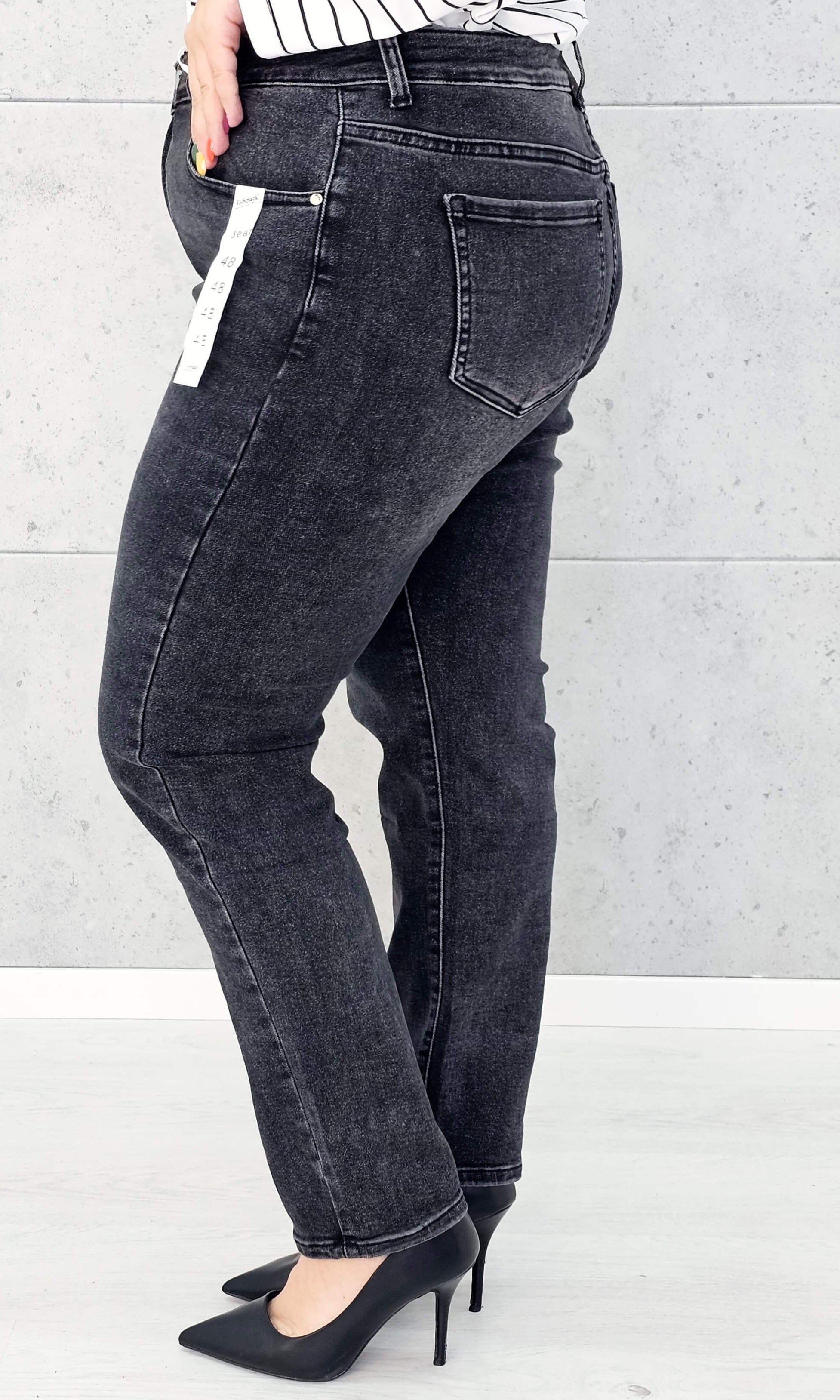 Spodnie jeansowe StylowaXL – klasyka i komfort w modzie plus size Stylowa XL