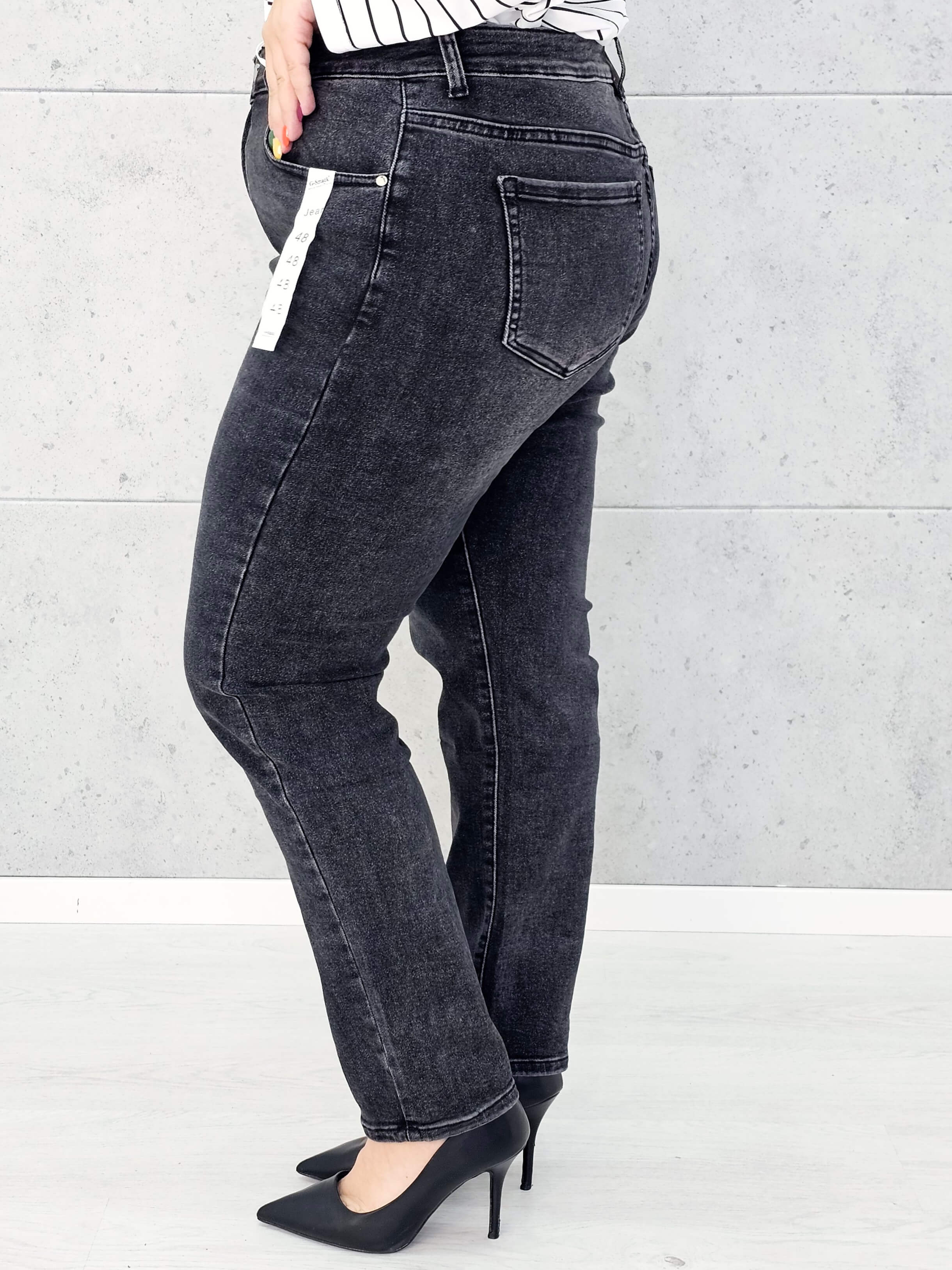 Spodnie jeansowe StylowaXL – klasyka i komfort w modzie plus size Stylowa XL