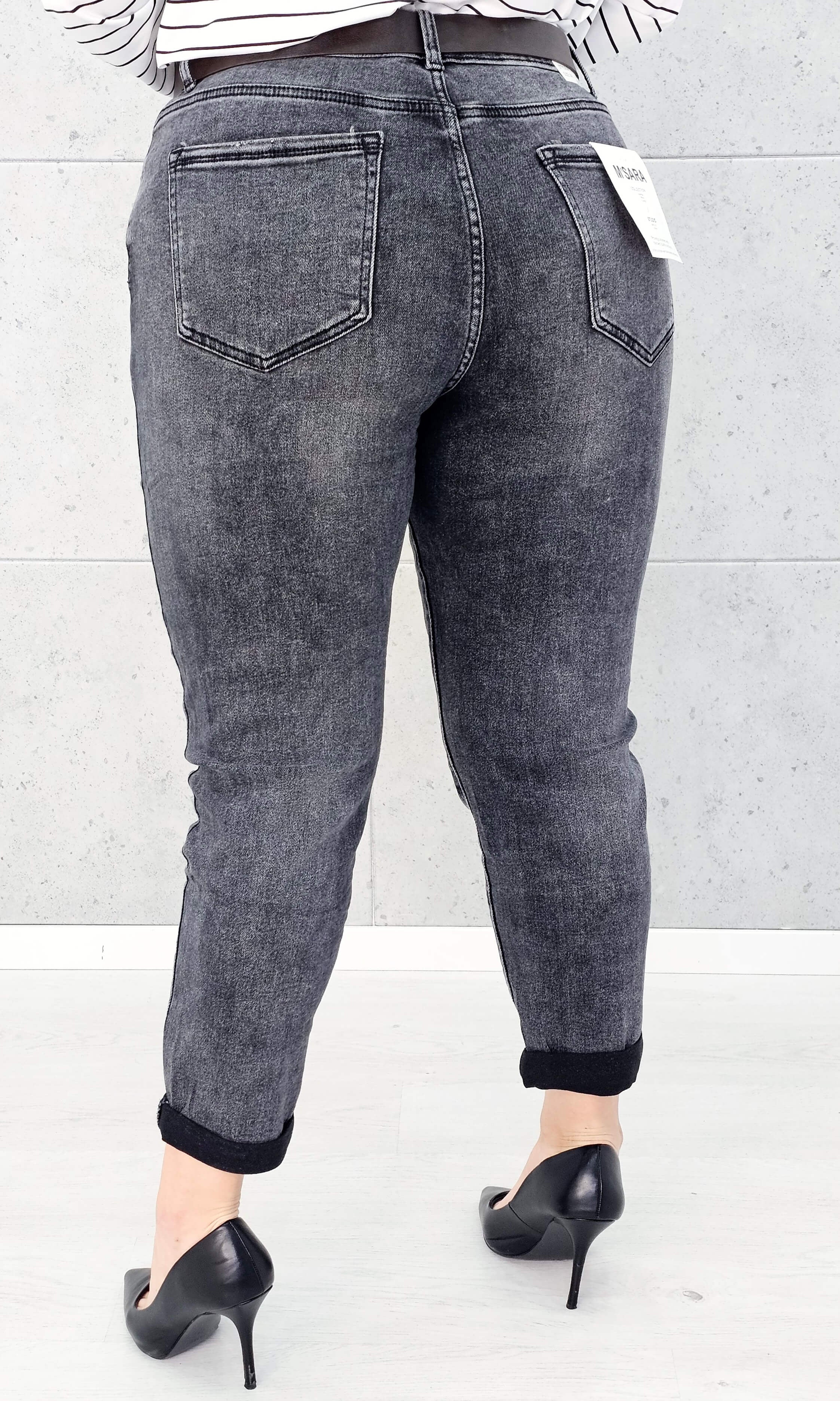 Spodnie jeansowe StylowaXL – nowoczesny fason i perfekcyjne dopasowanie w modzie plus size. M.Sara Stylowa XL