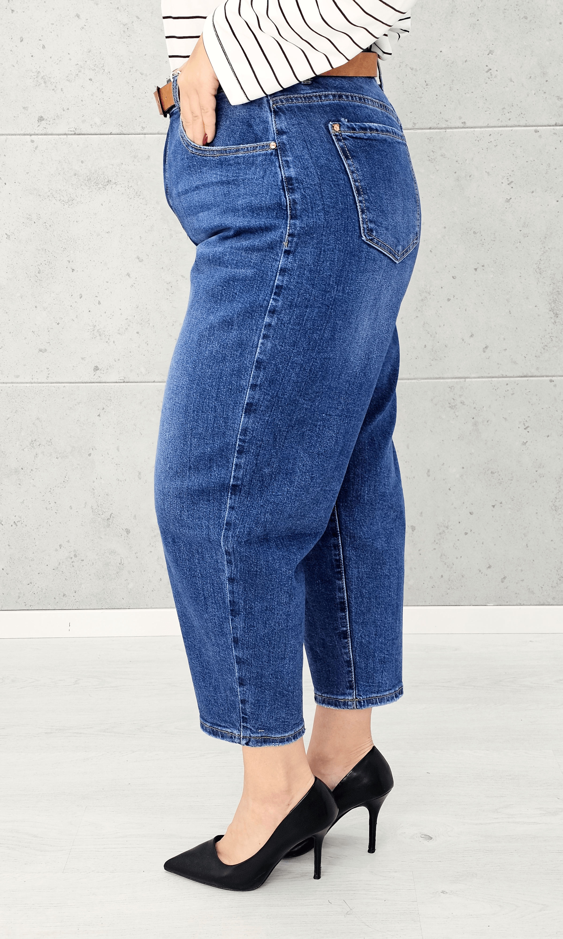 Spodnie jeansowe StylowaXL Mom Fit Classic – modne spodnie plus size Stylowa XL