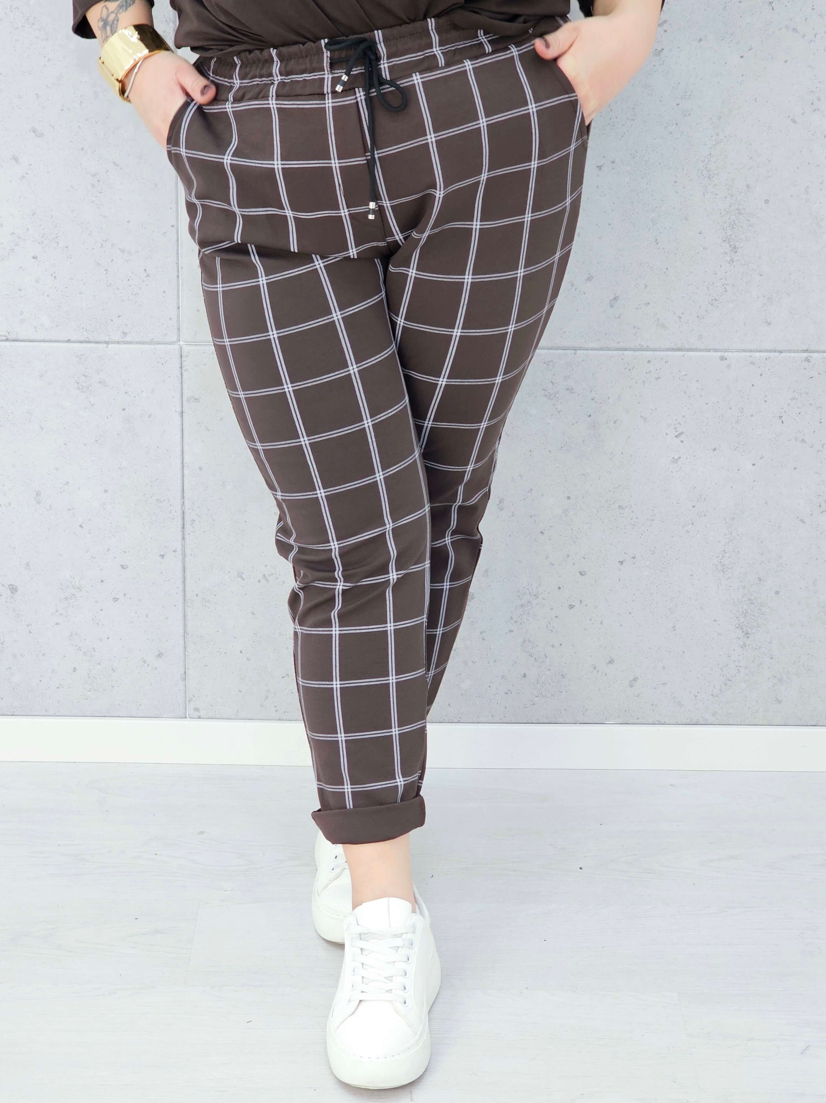 spodnie w kratkę brązowe plus size Stylowa XL – pas