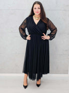Czarna długa sukienka plus size z tiulem – Stylowa XL