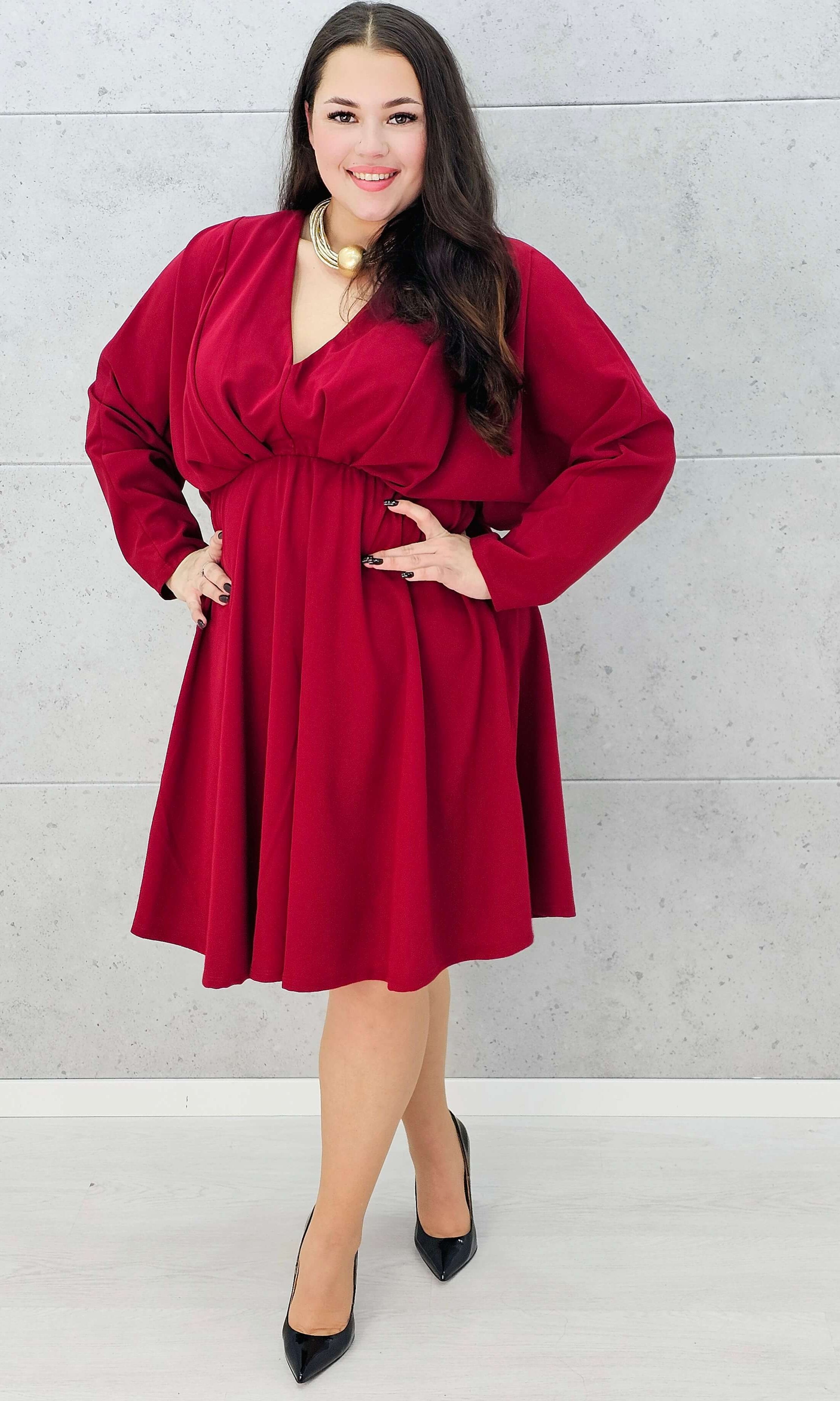 Sukienka plus size bordowa elegancka - na święta i urodziny