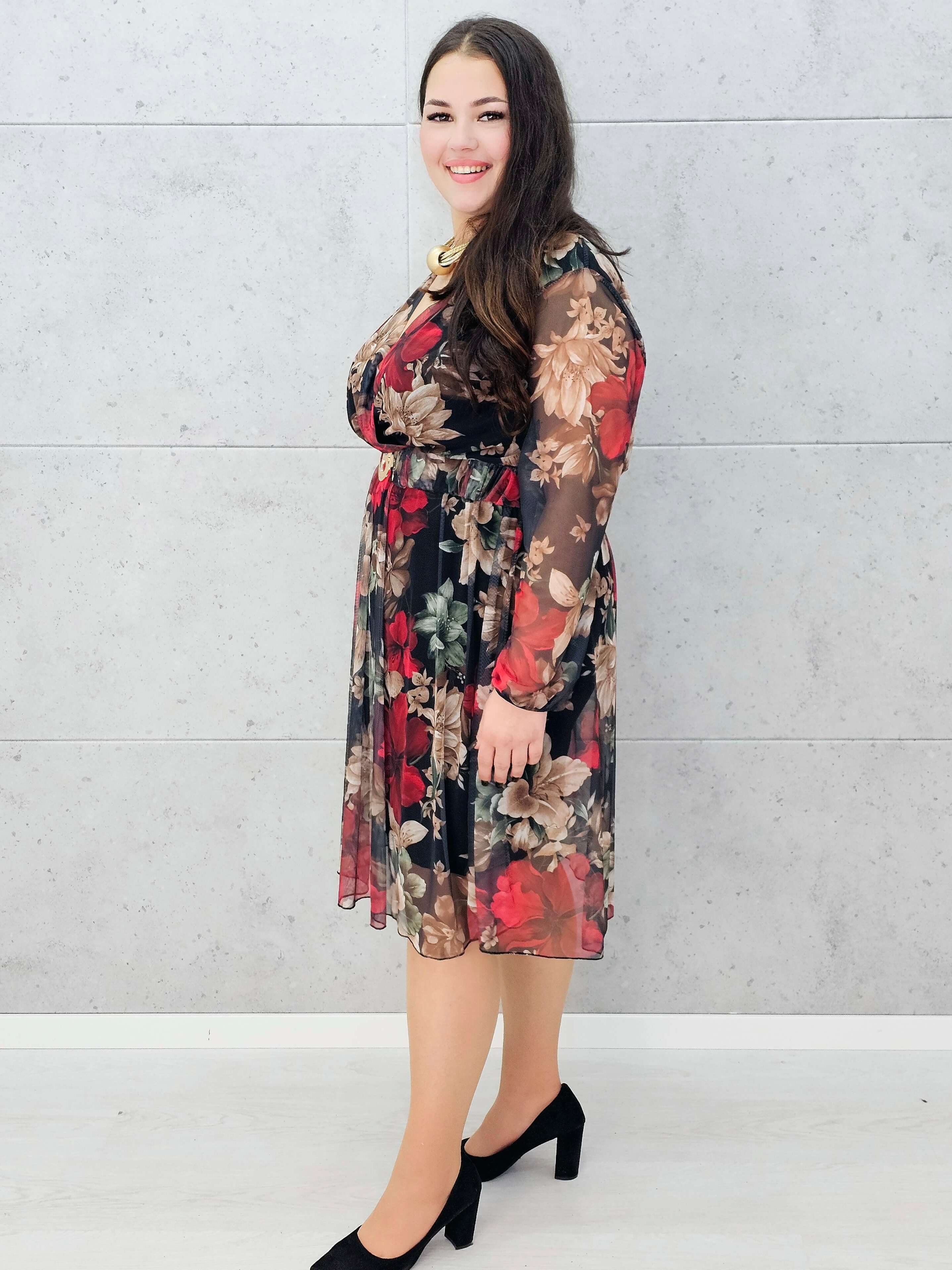 szyfonowa sukienka midi plus size z dekoltem V w kwiaty – bok