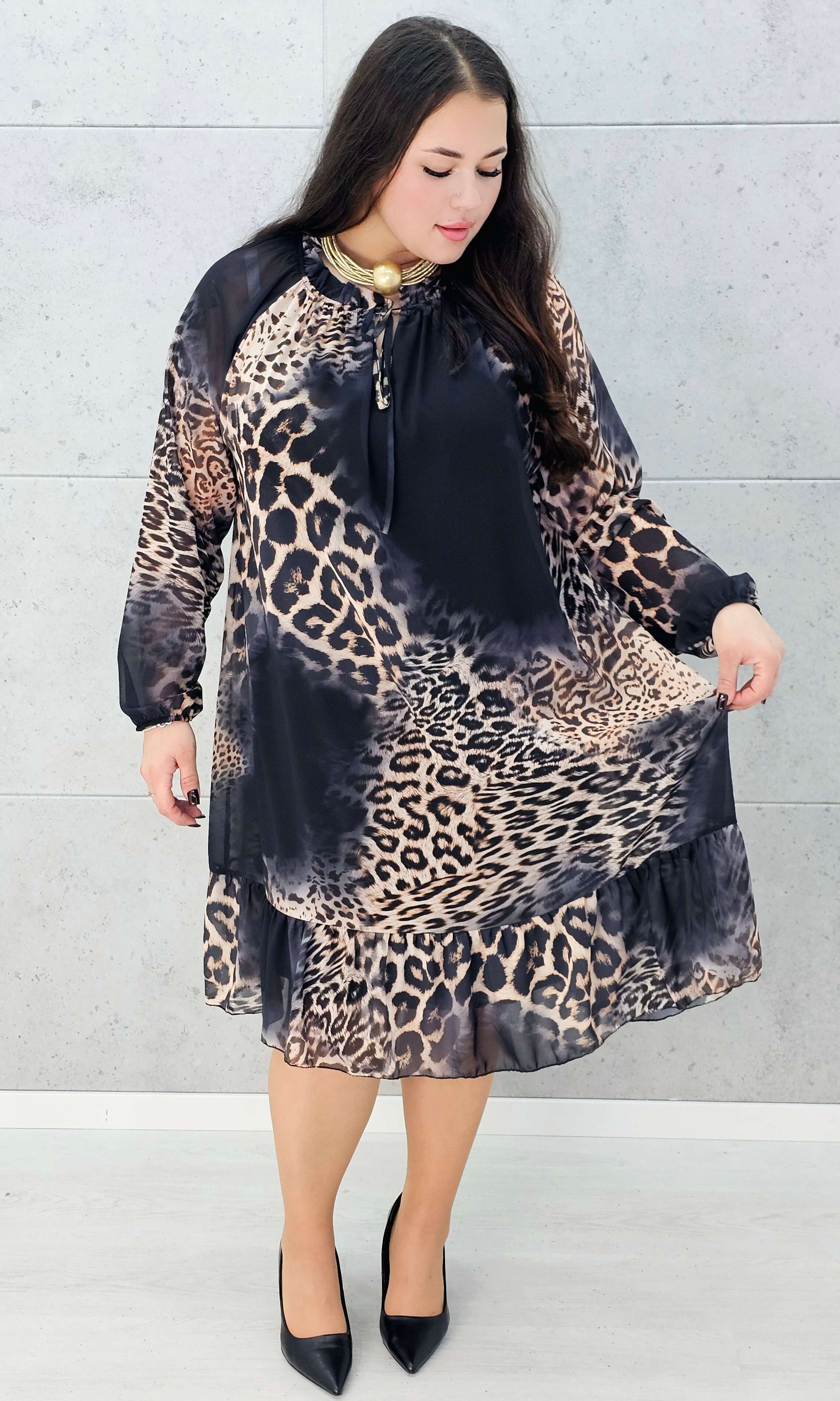 Sukienka midi plus size w panterkę z falbaną – Stylowa XL