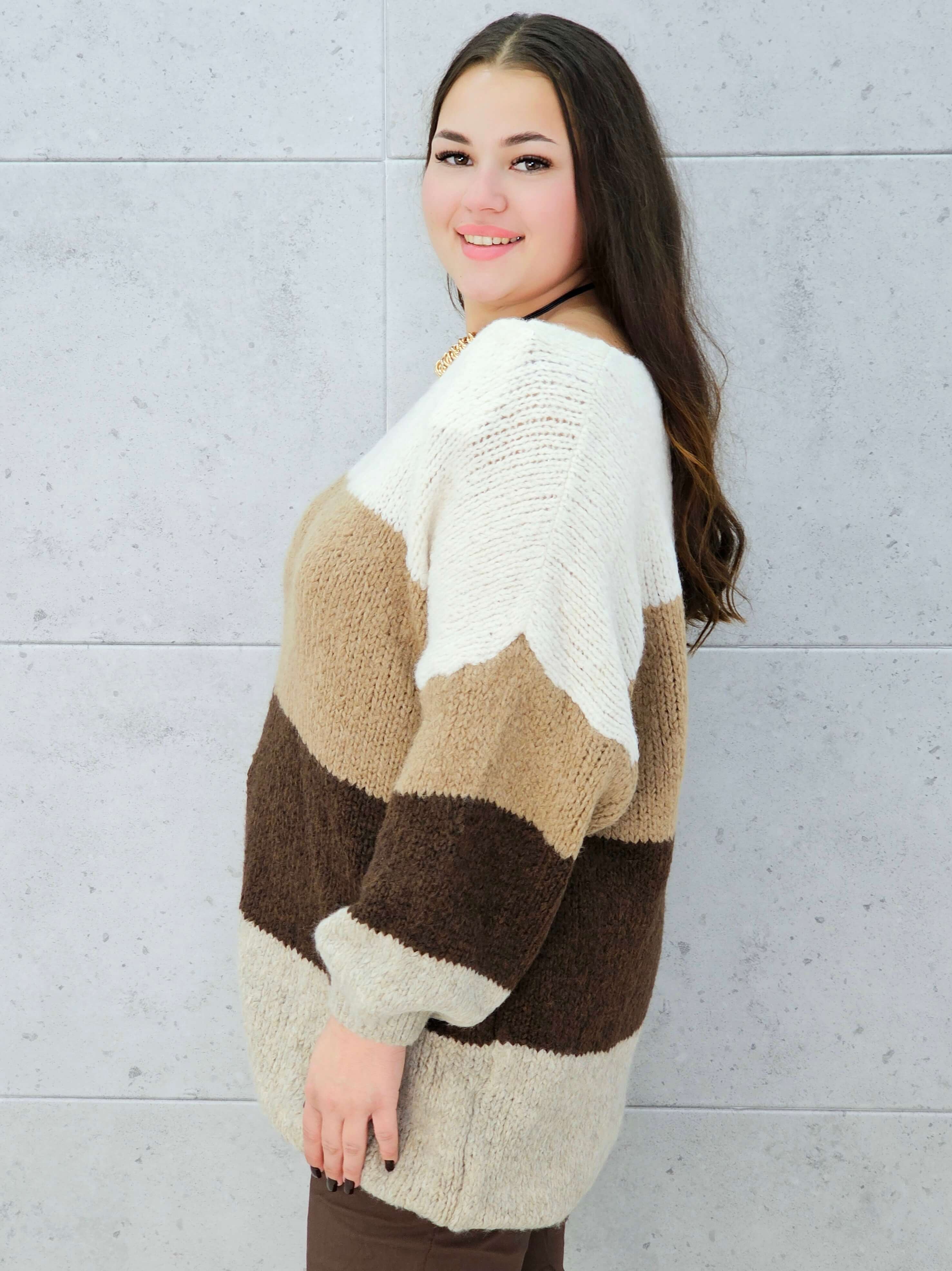 sweter w pasy beżowo-brązowy plus size Stylowa XL – bok