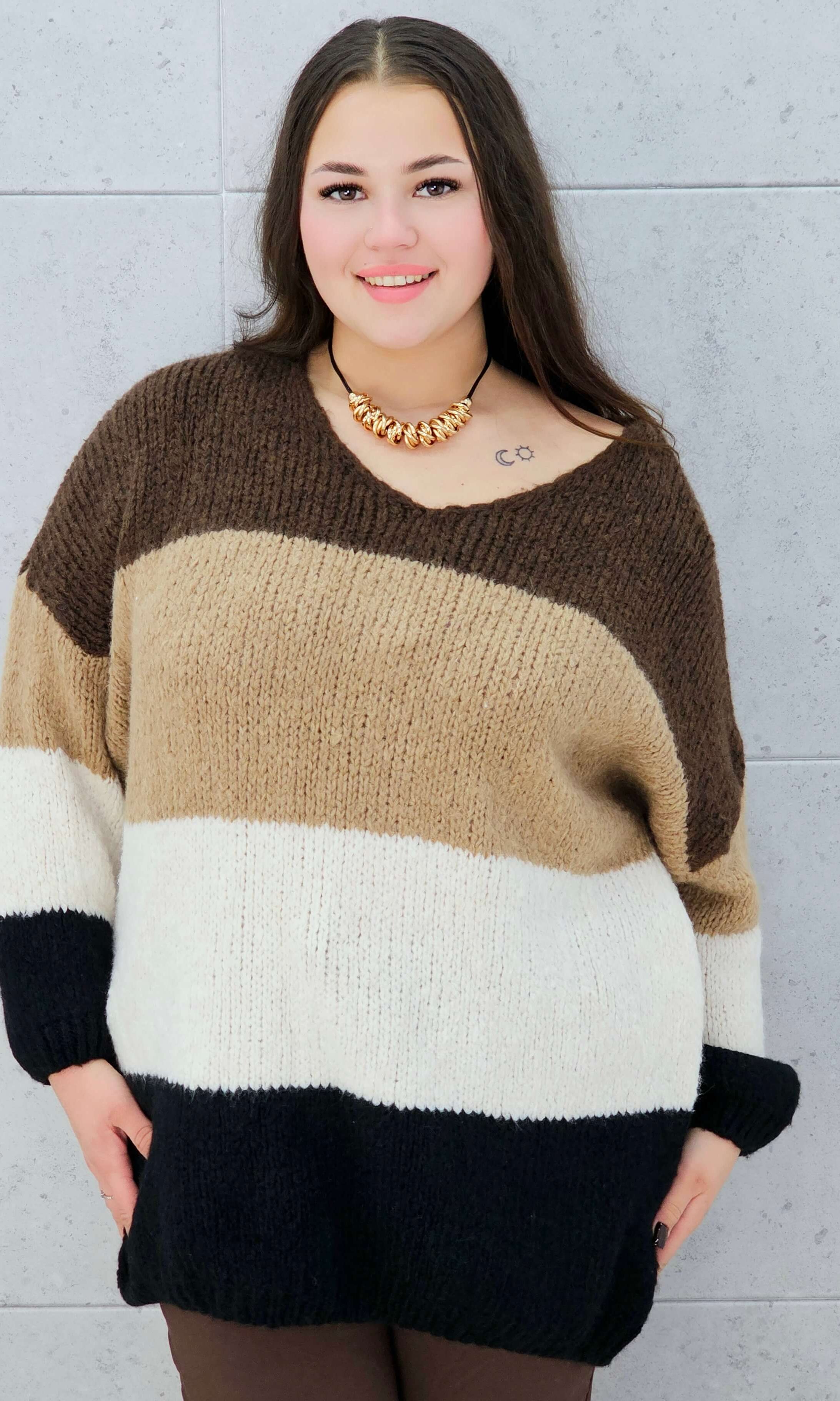 sweter w pasy czarno-beżowy plus size Stylowa XL – xxxl