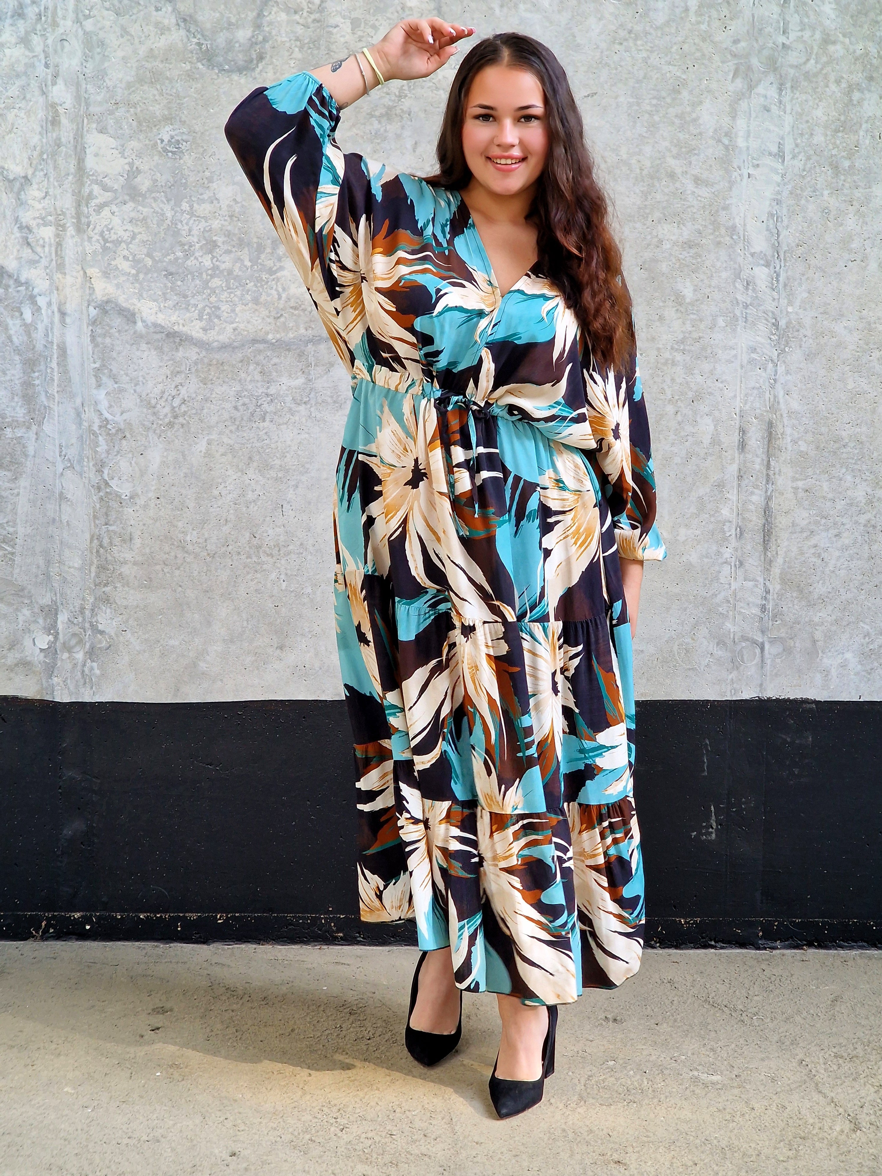 Sukienka maxi w kwiatowy print Stylowa XL