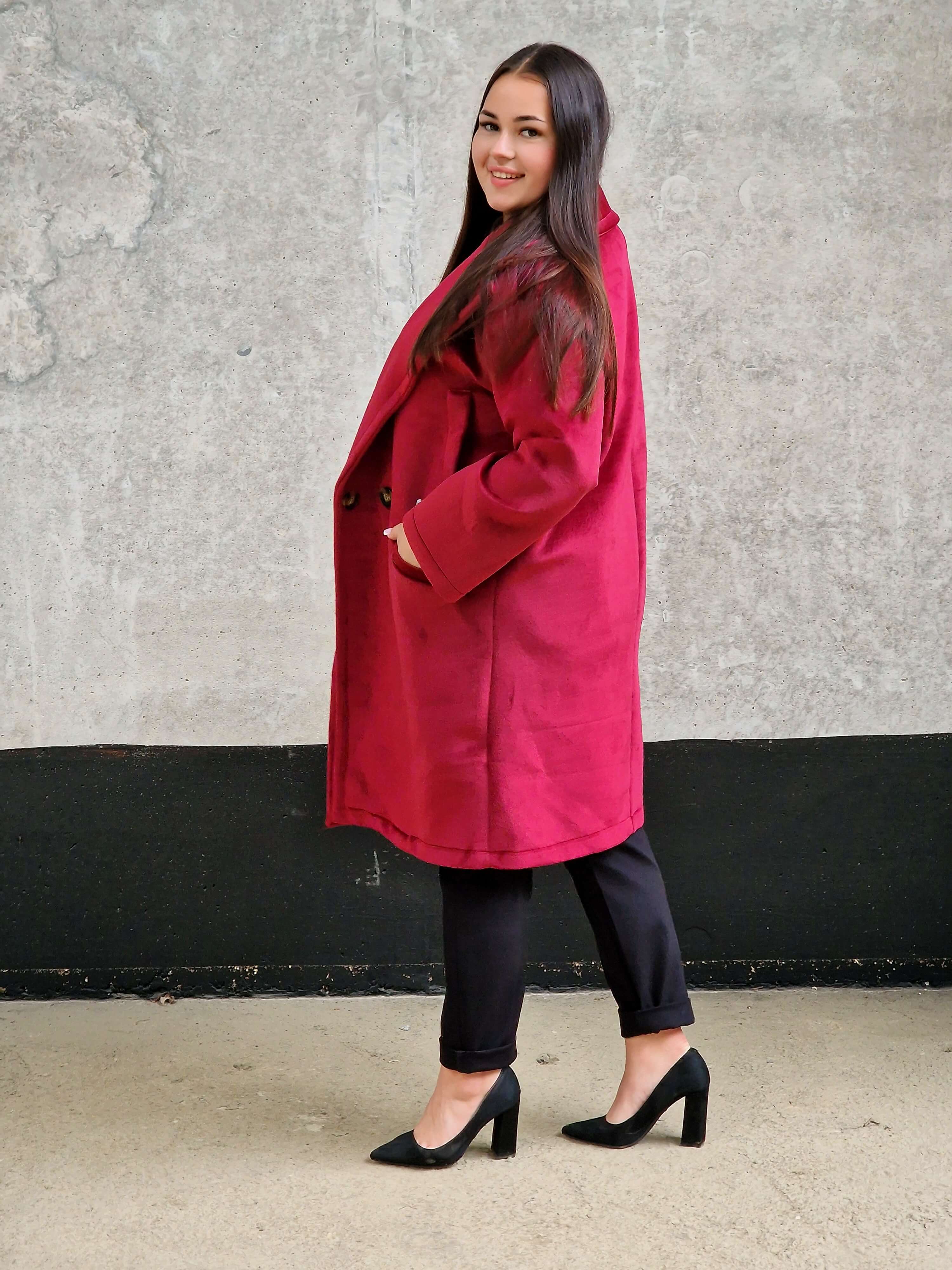 Welurowy płaszcz oversize Stylowa XL