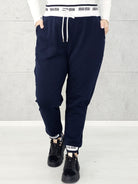 Sportowe spodnie z logowaną gumką Stylowa XL