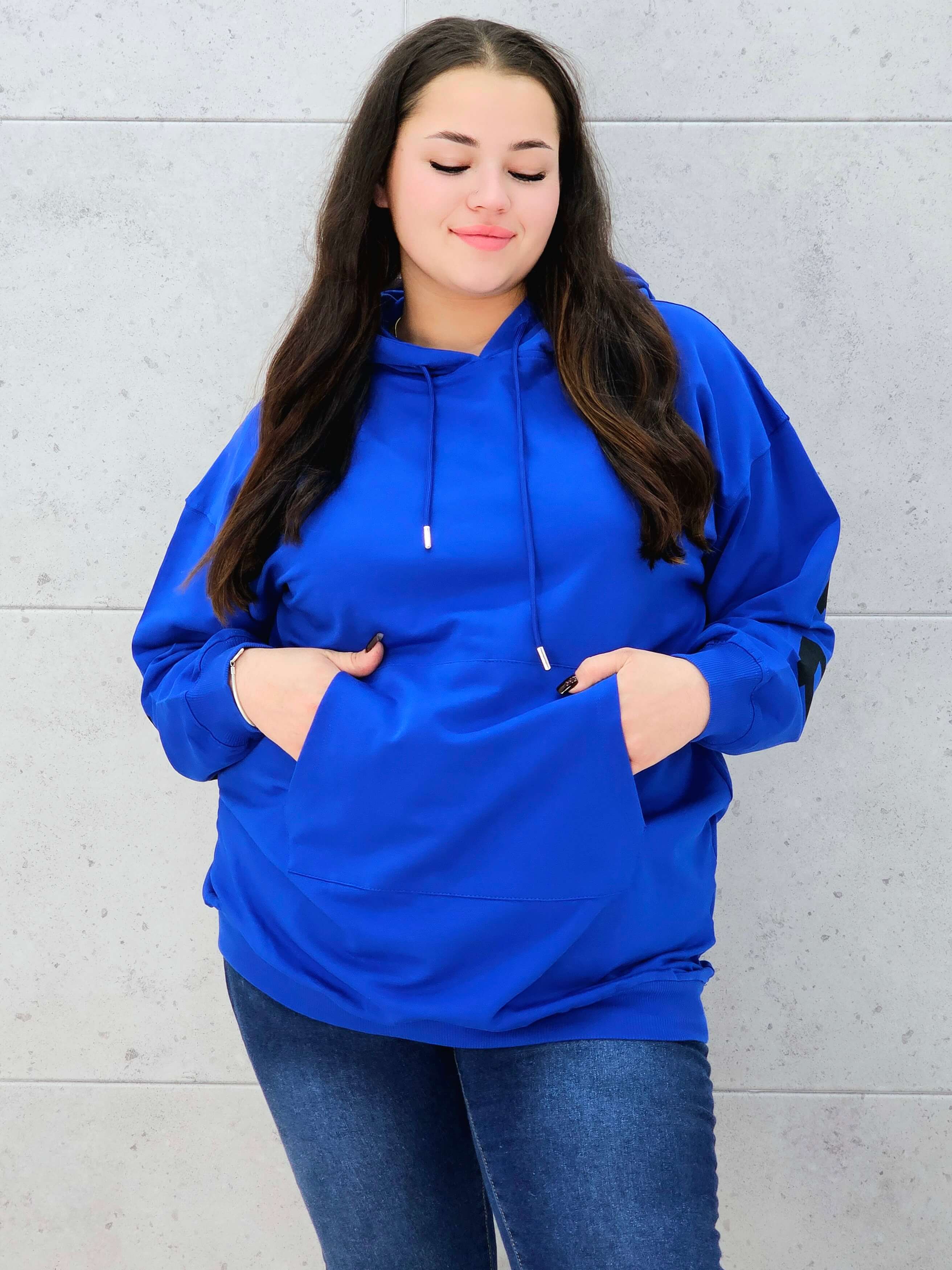 Bluza Oversize Plus Size StylowaXL – Miejski Styl i Komfort dla Kobiet XXL Stylowa XL