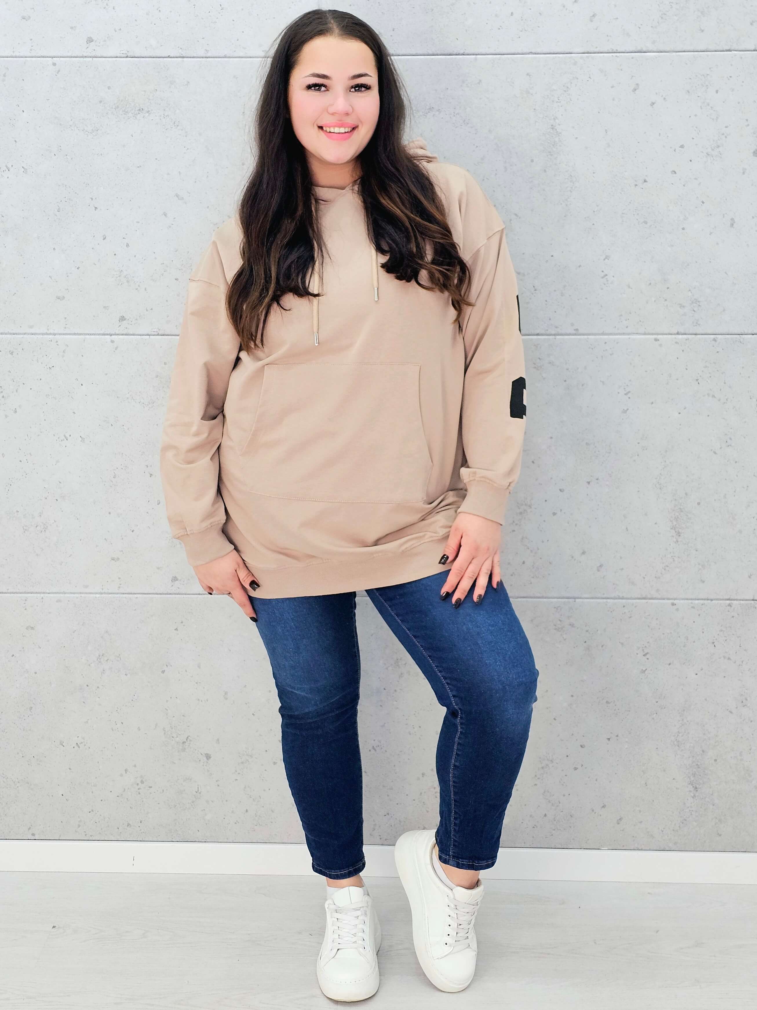 Bluza Oversize Plus Size StylowaXL – Miejski Styl i Komfort dla Kobiet XXL Stylowa XL