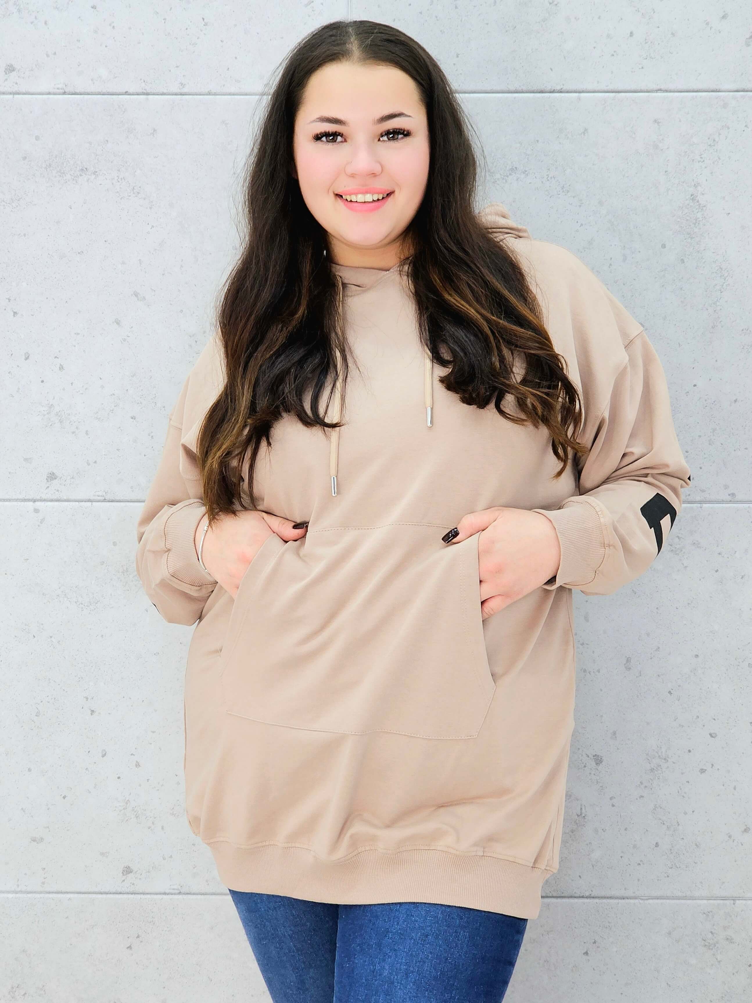 Bluza Oversize Plus Size StylowaXL – Miejski Styl i Komfort dla Kobiet XXL Stylowa XL