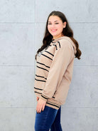 Bluza z kapturem i motywem motyla Stylowa XL