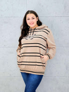 Bluza z kapturem i motywem motyla Stylowa XL