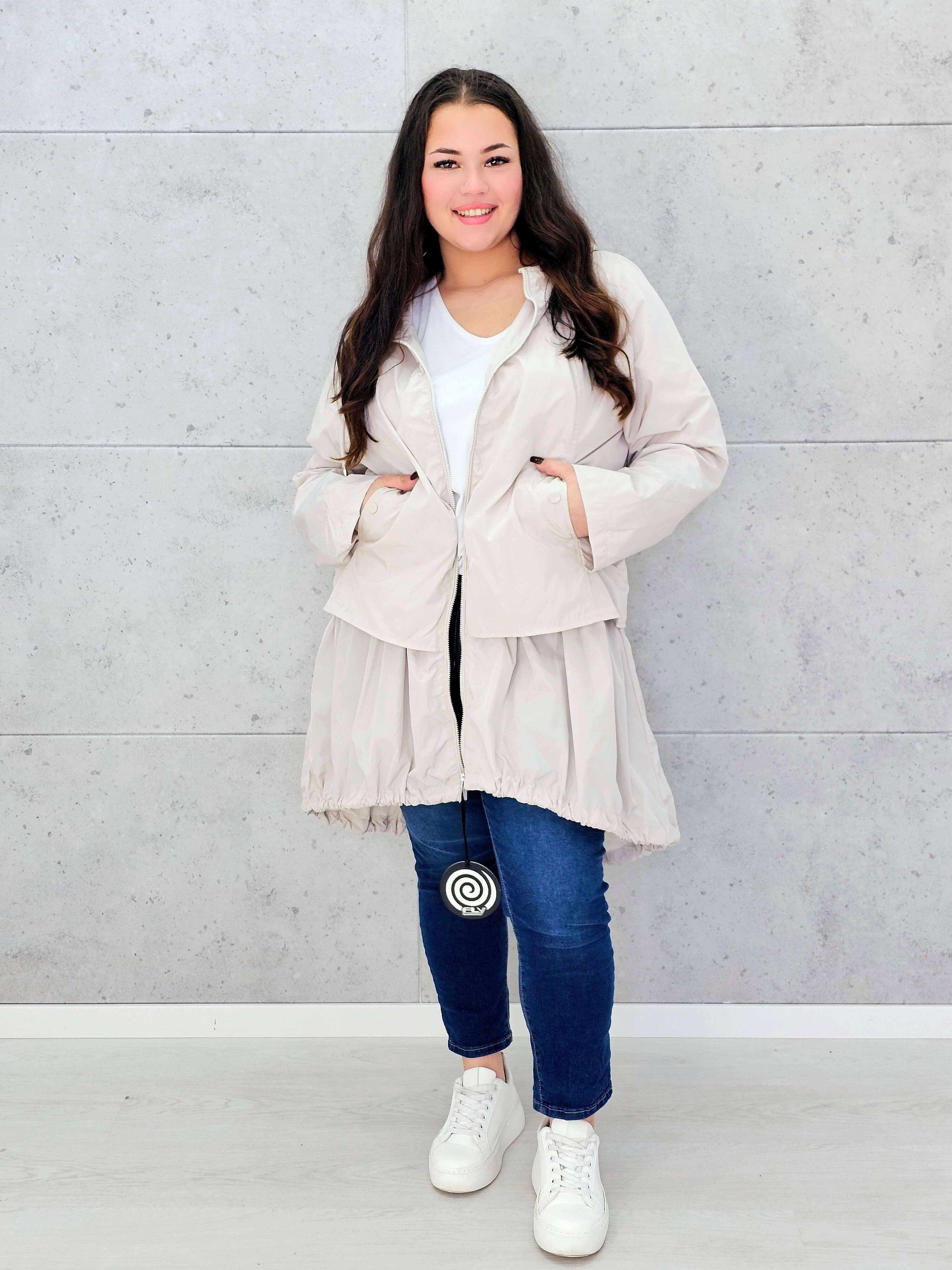 Asymetryczna kurtka-parka z kapturem Stylowa XL